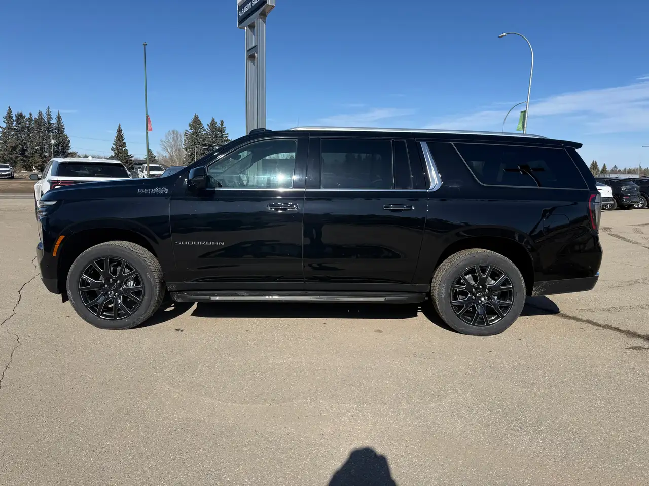 Chevrolet Suburban снимка Chevrolet Suburban