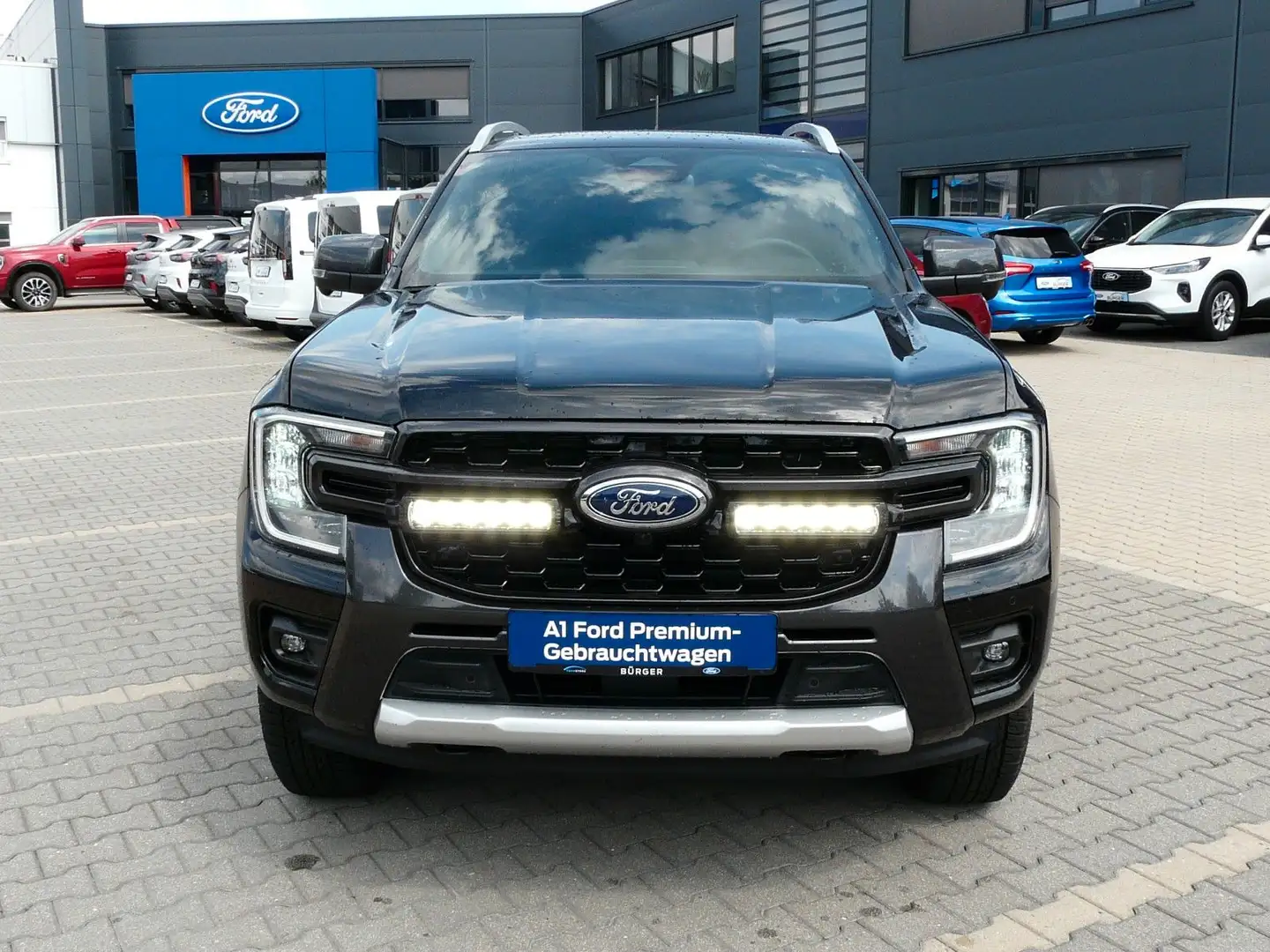 Ford Ranger Wildtrak DoKa *V6*HardTop* Schwarz - 2