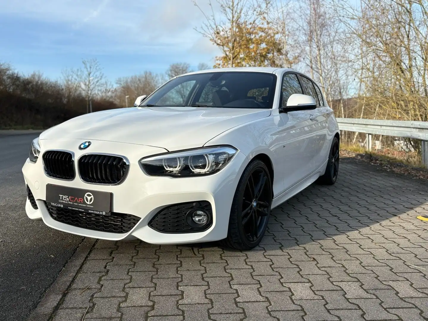 BMW 118 118 i Edition M Sport Shadow Weiß - 1