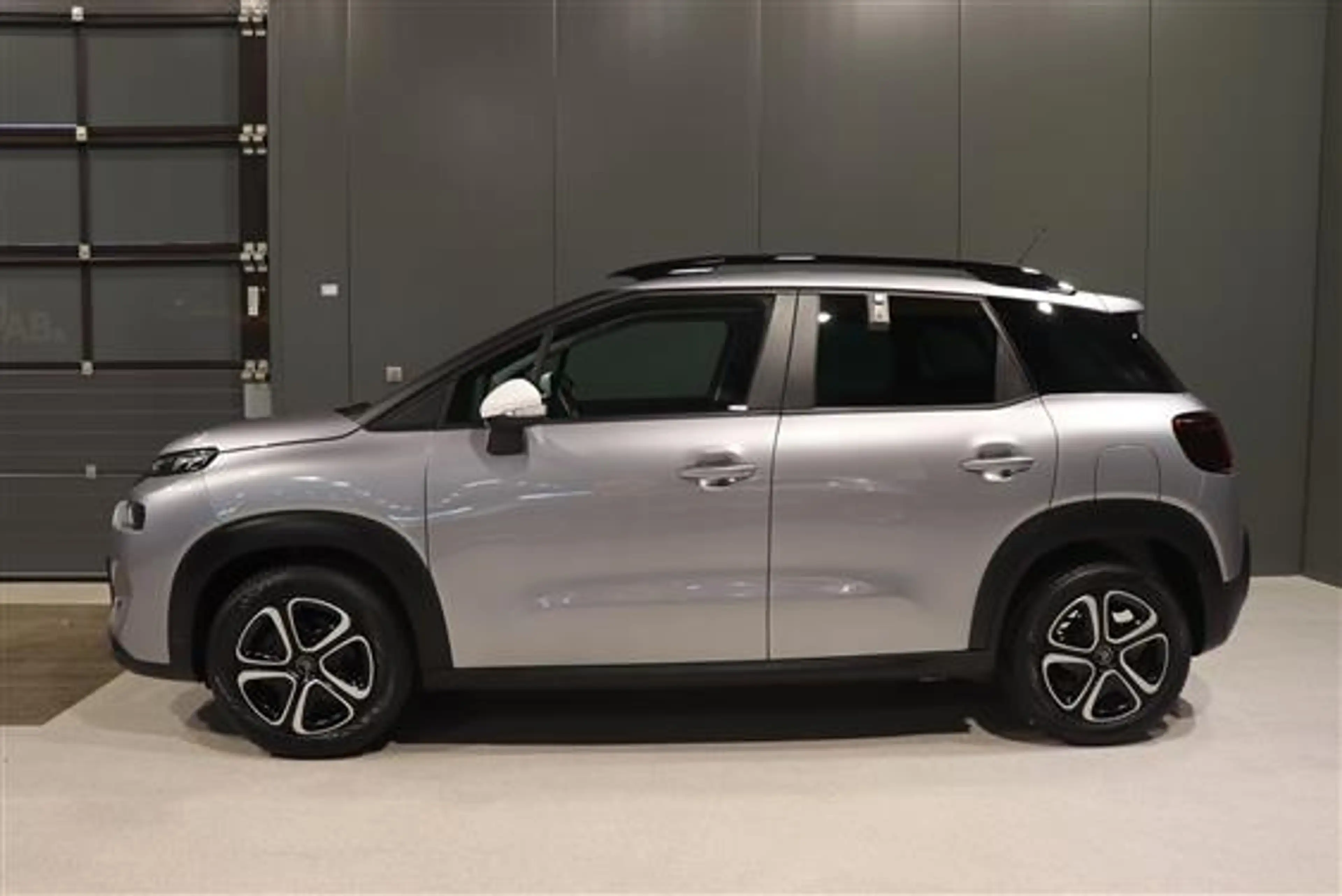 Citroen C3 Aircross 1.2 pure tech you! origins — photo 3