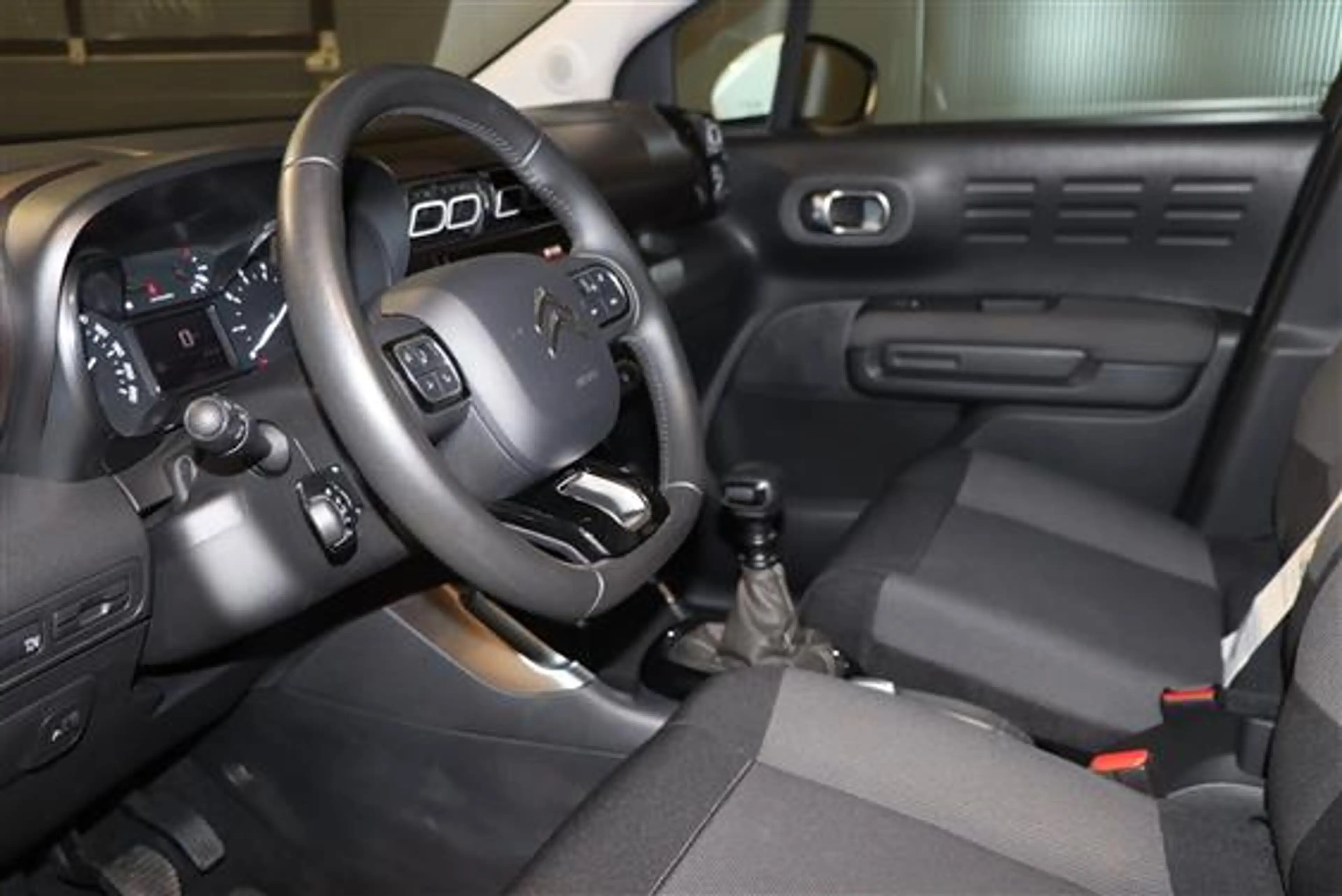 Citroen C3 Aircross 1.2 pure tech you! origins — photo 7