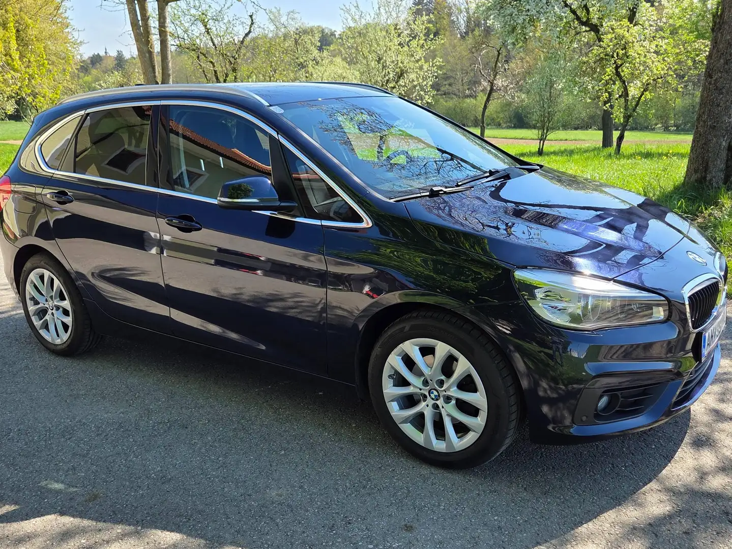 BMW 216 216d Active Tourer Advantage Advantage Blau - 2
