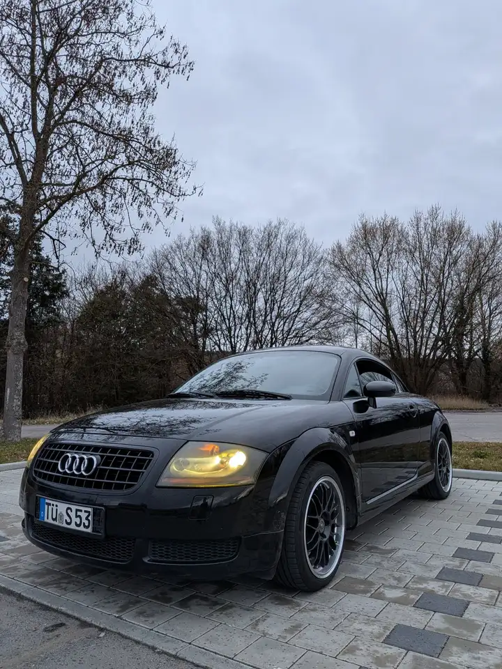 Audi TT Coupe 1.8 T, foto 1