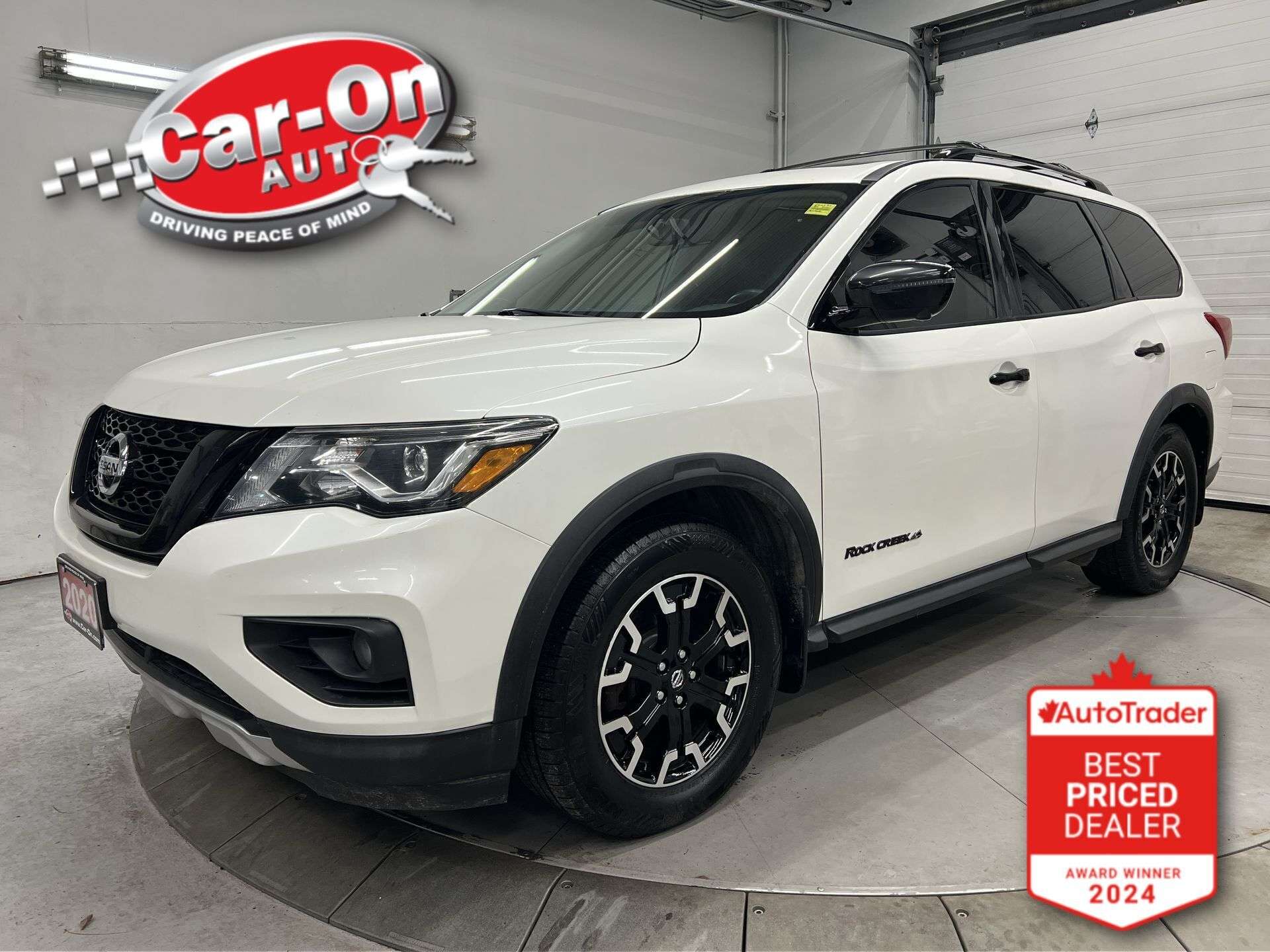 White 2020 Nissan Pathfinder SUV / Crossover Automatic