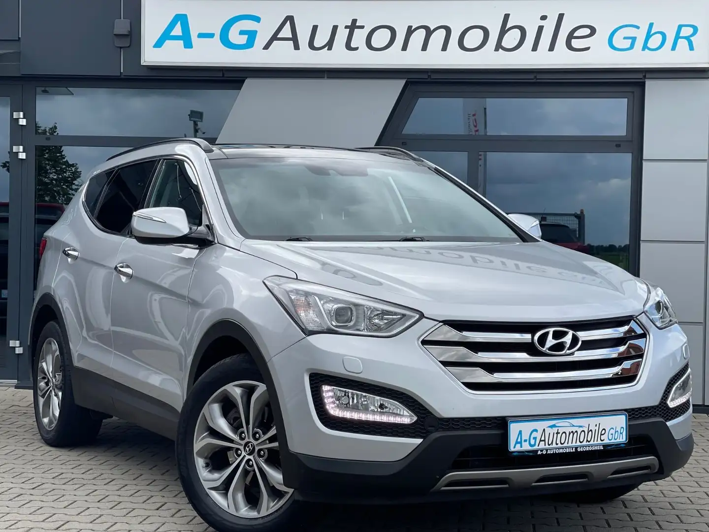 Hyundai SANTA FE Premium 4WD-Panorama-Kamera-19"LM Plateado - 1