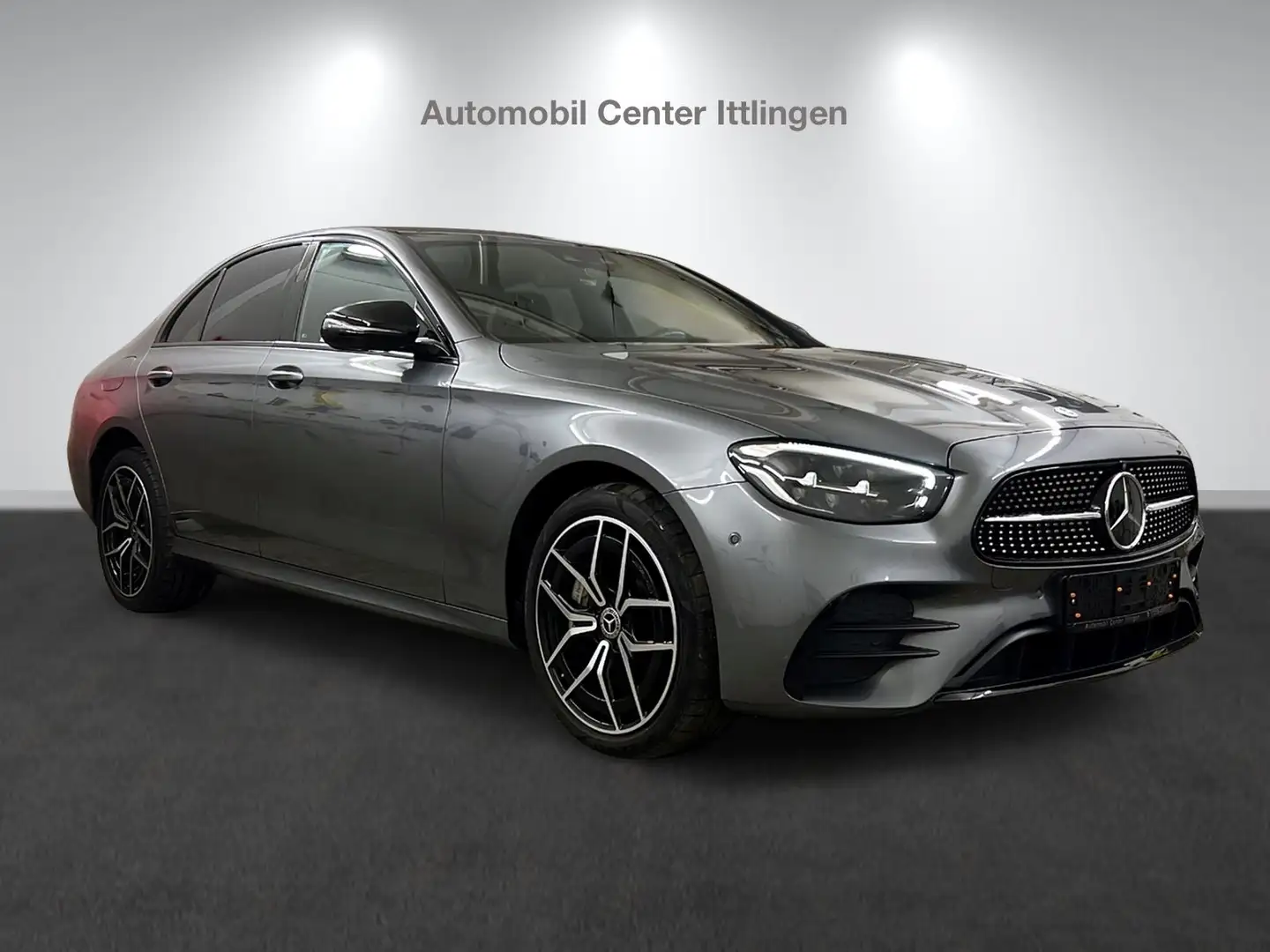 Mercedes-Benz E 300 de 4Matic/3XAMG/Burmester/LED-Schei/ Gris - 1