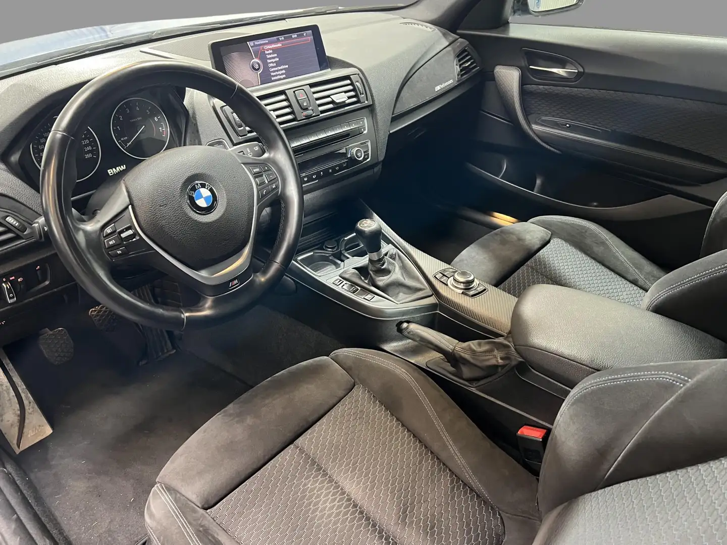 BMW 116 1-serie 116i Upgrade Edition Blauw - 2