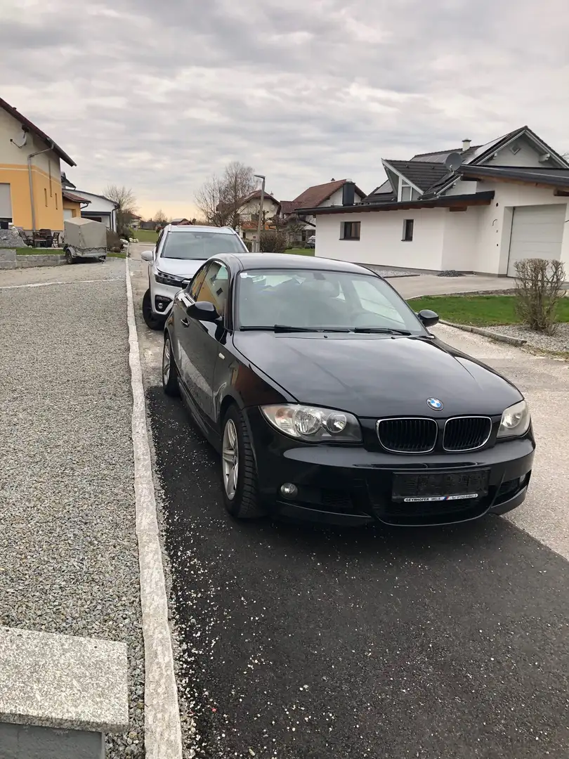 BMW 120 120d Coupé Schwarz - 1