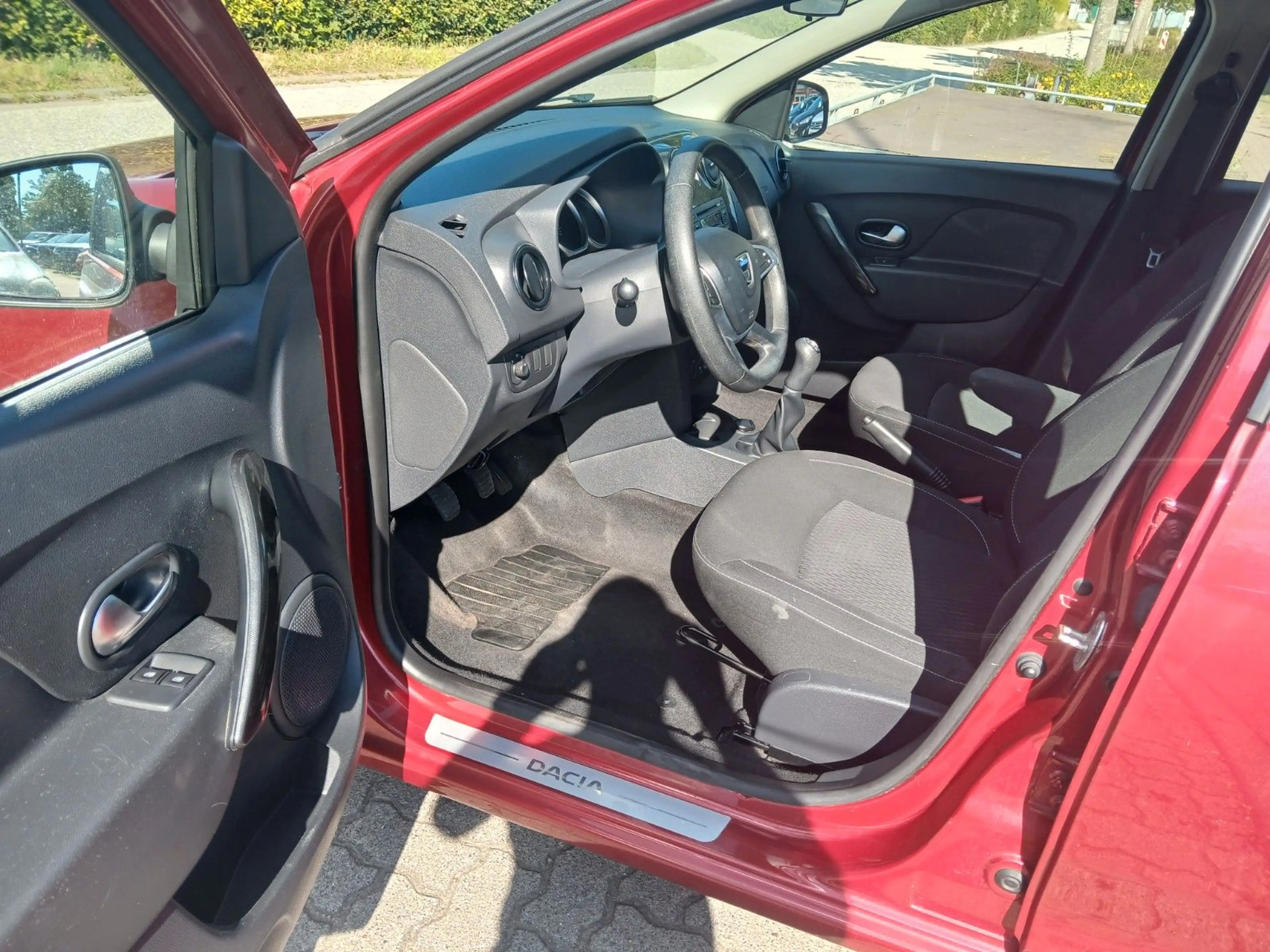 Dacia Logan MCV SCe Essential ""KLIMA-BT-EFH-TEMPO"" — photo 9