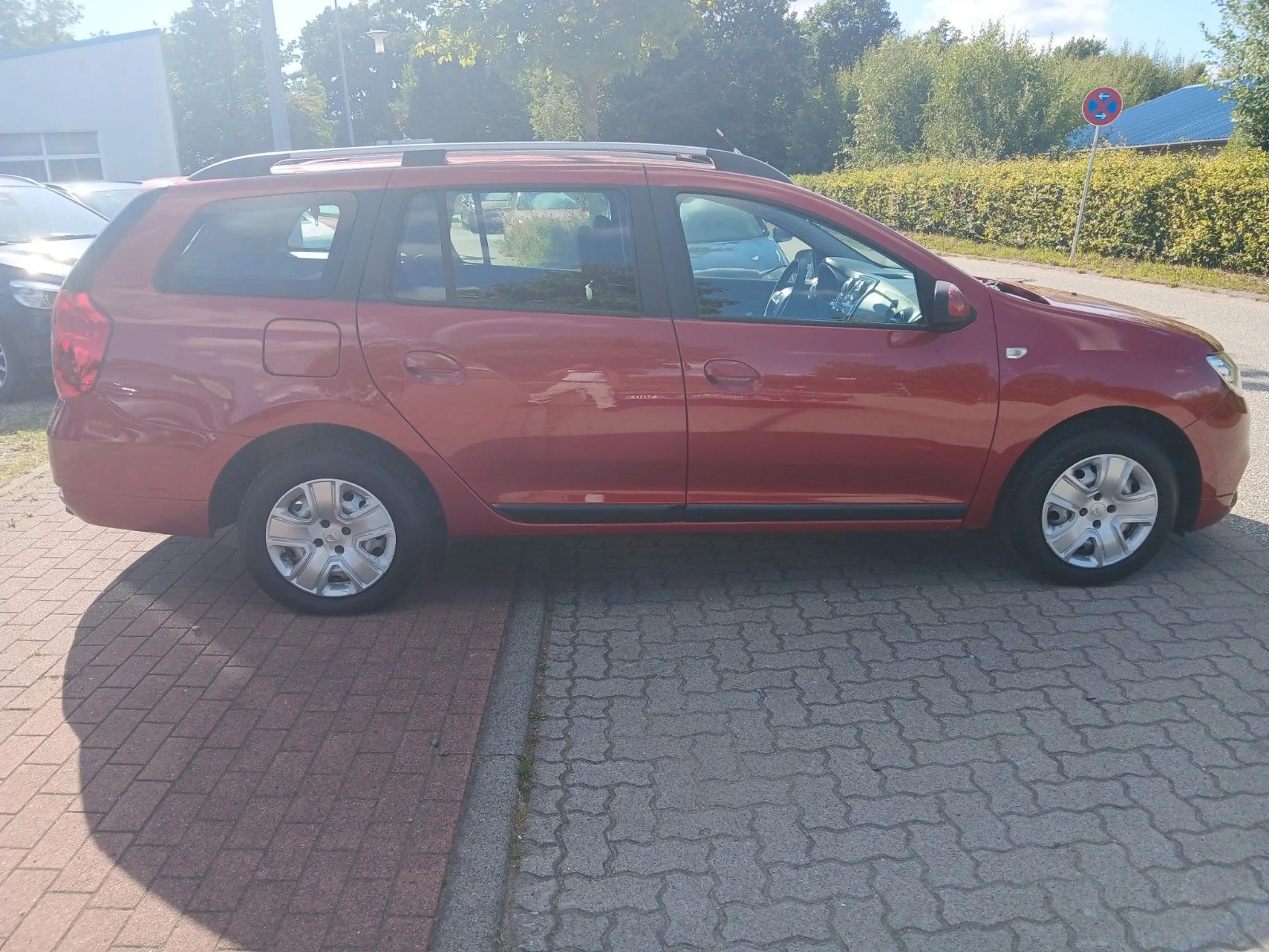 Dacia Logan MCV SCe Essential ""KLIMA-BT-EFH-TEMPO"" — photo 6