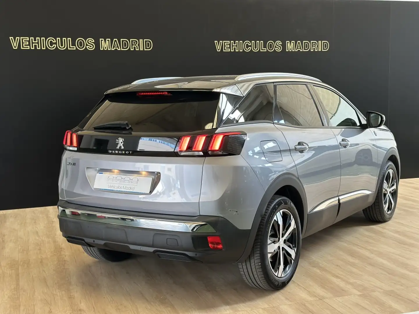 Peugeot 3008 1.5BlueHDi Crossway S&S 130 Grijs - 2