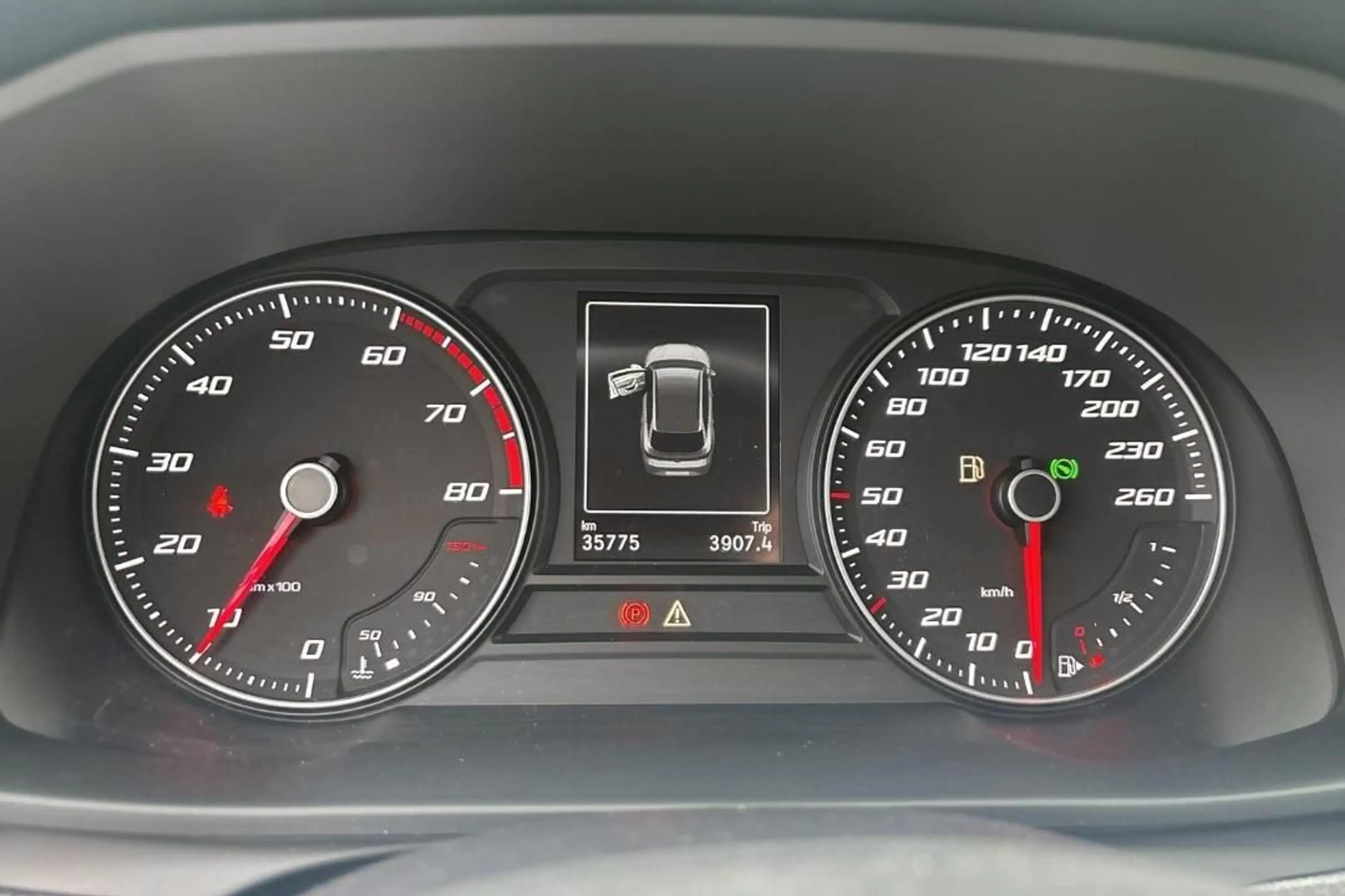 SEAT Leon Sportstourer Style — photo 12