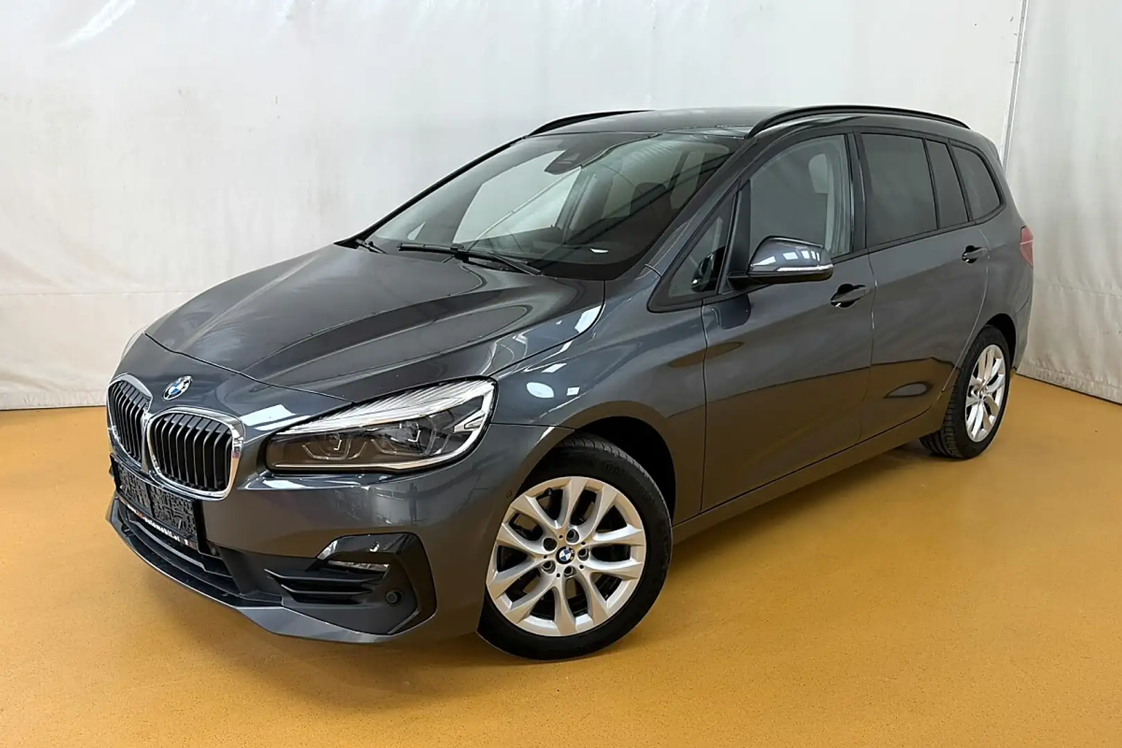 BMW 218 d Gran Tourer Advantage Grau - 1