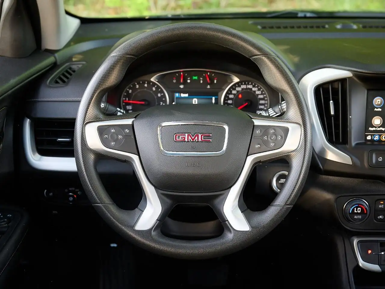 GMC Terrain снимка GMC Terrain