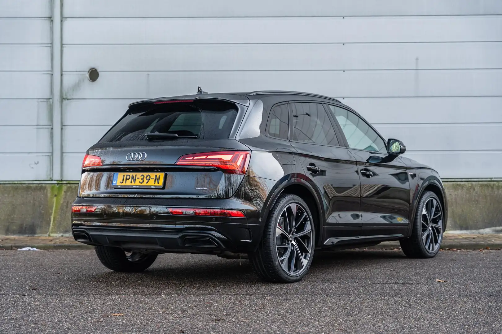 Audi Q5 55 TFSIe 367pk PHEV Quattro Competition | Luchtver Noir - 2