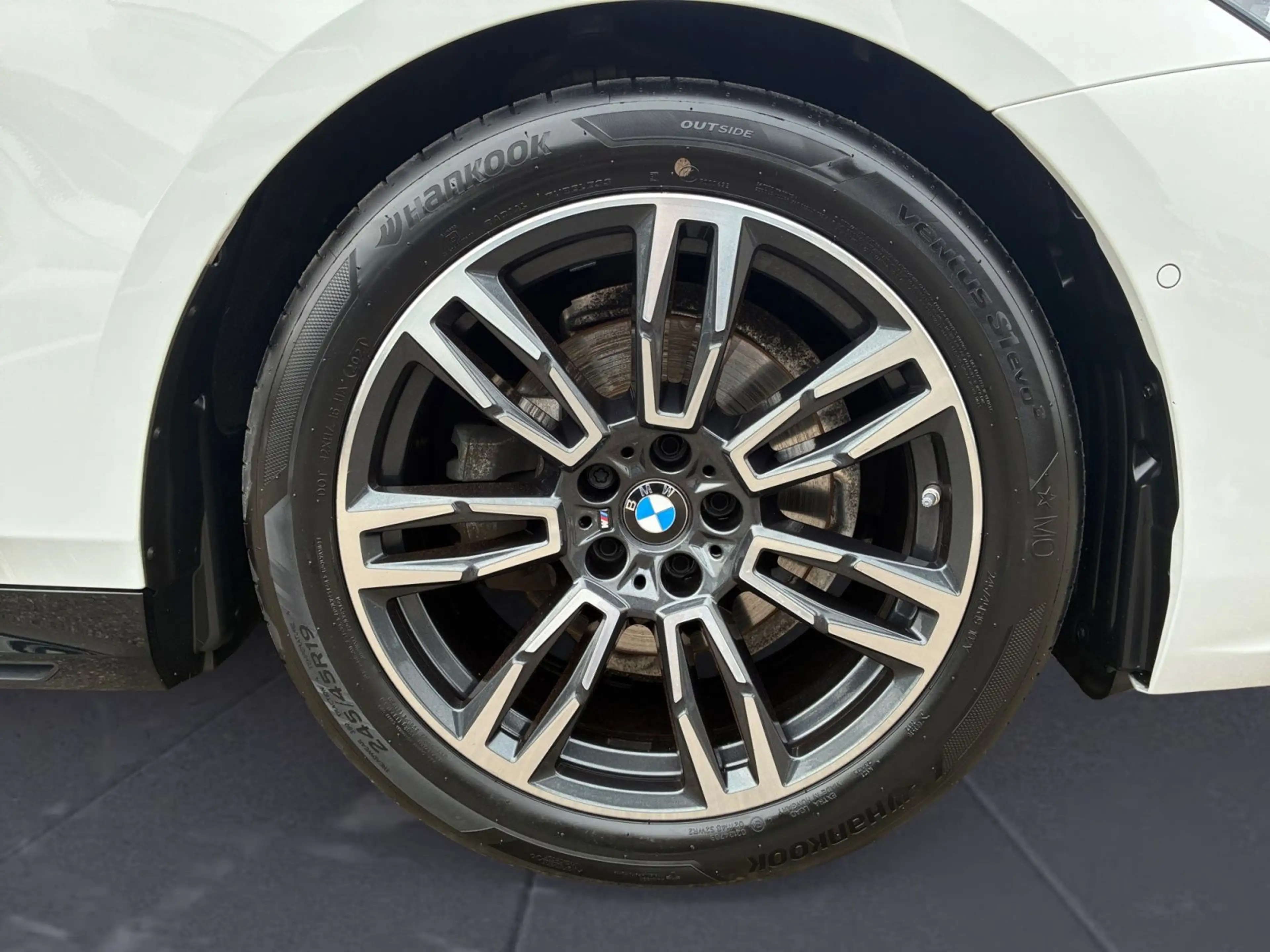 BMW 520 d Touring M Sportpaket AHK Driving Assistant — photo 8