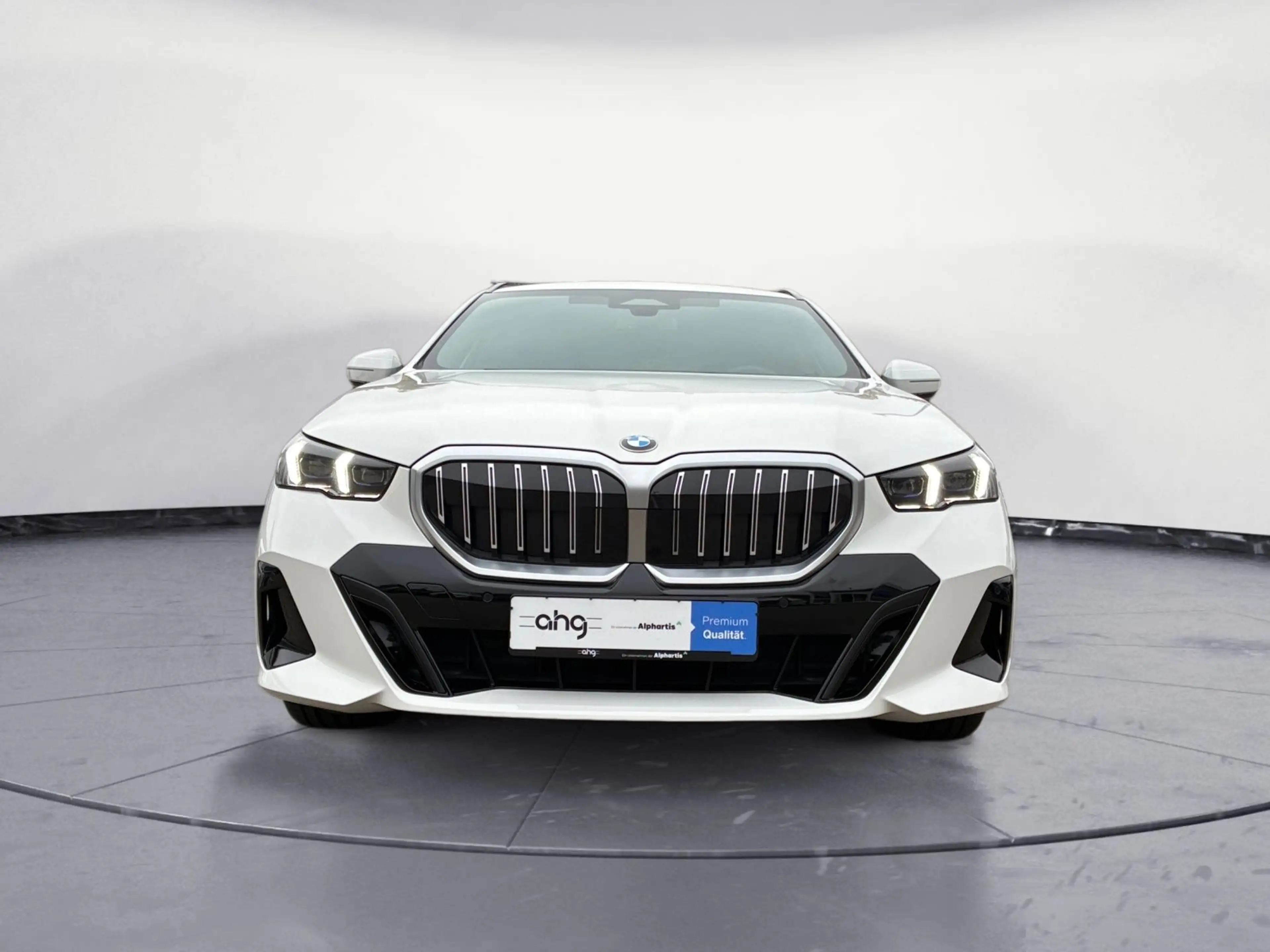 BMW 520 d Touring M Sportpaket AHK Driving Assistant — photo 10