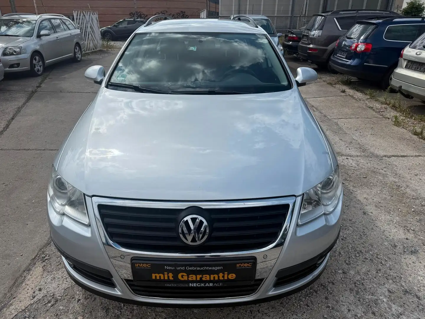 Volkswagen Passat Variant Trendline*TUV NEU*AUTOMATIK* Silber - 2