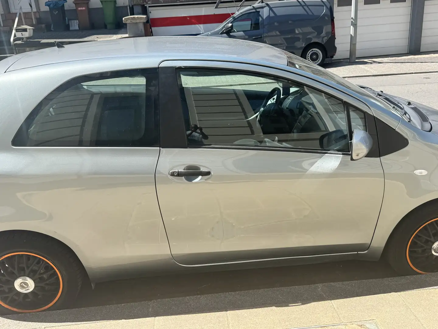 Toyota Yaris 1.4 D-4D Sol - 2