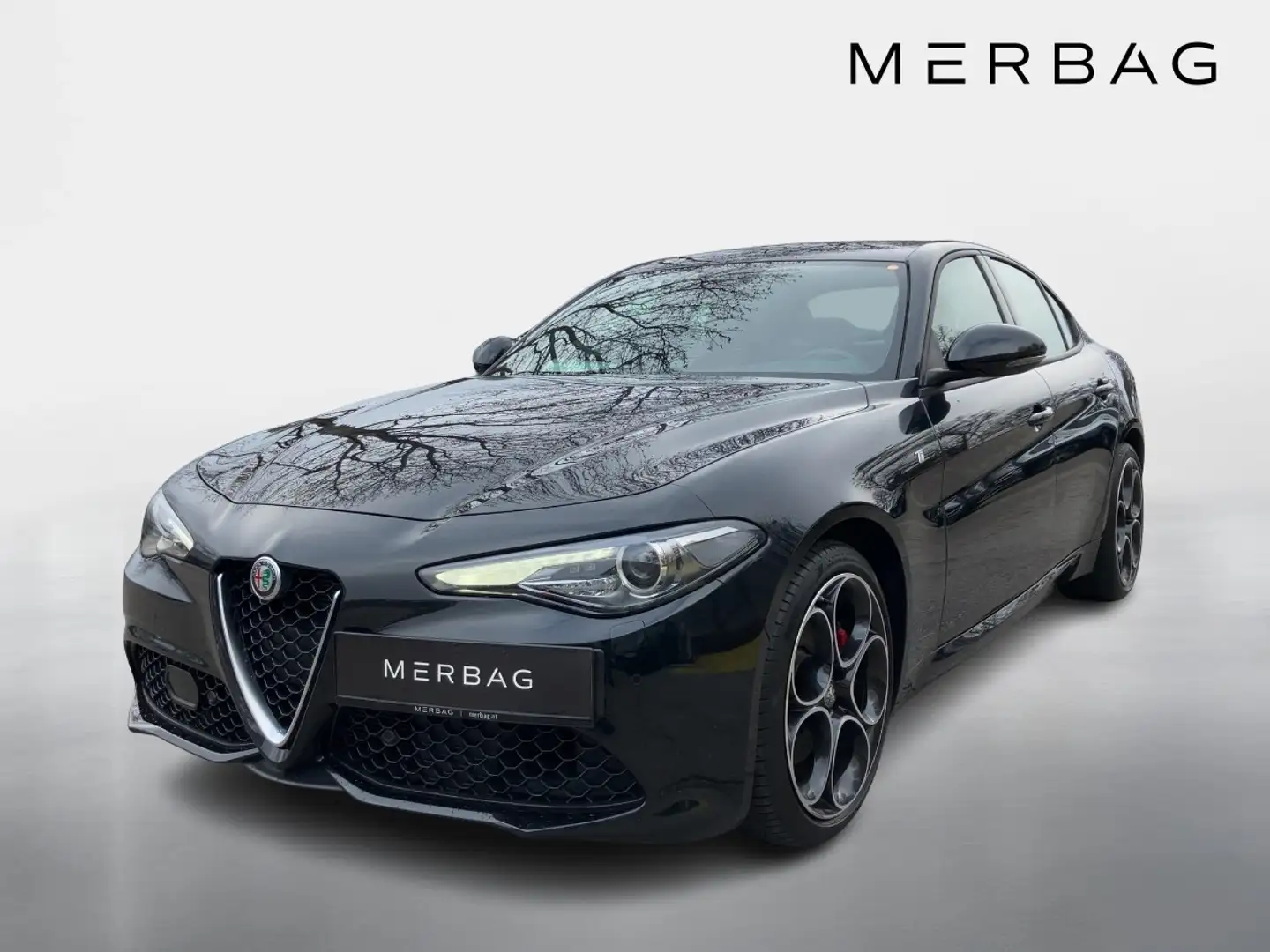 Alfa Romeo Giulia Ti 2,2 16V 210 AT8 Q4 AWD Schwarz - 1