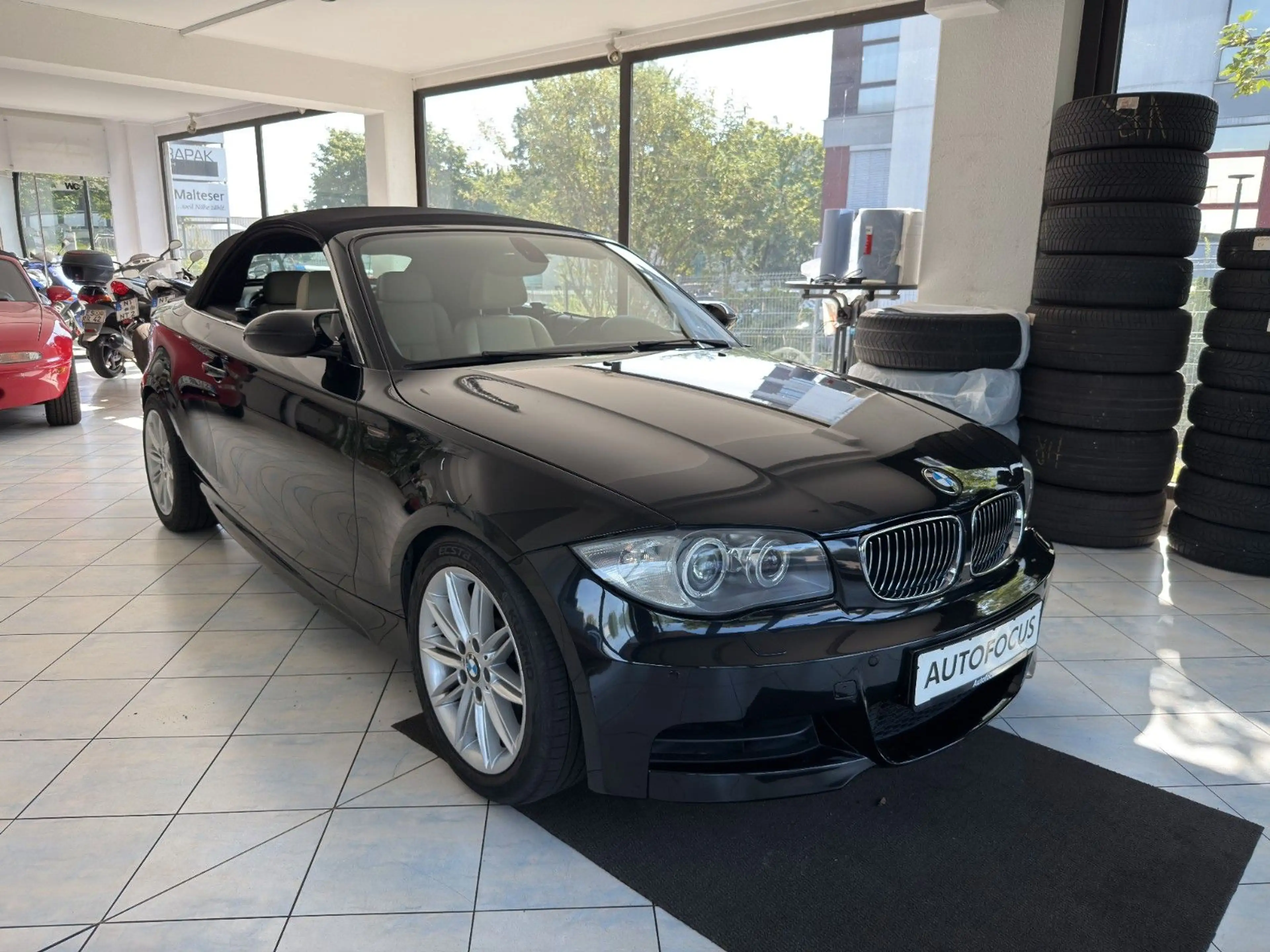 BMW 135 Cabrio*Leder*Xenon*M-Paket*