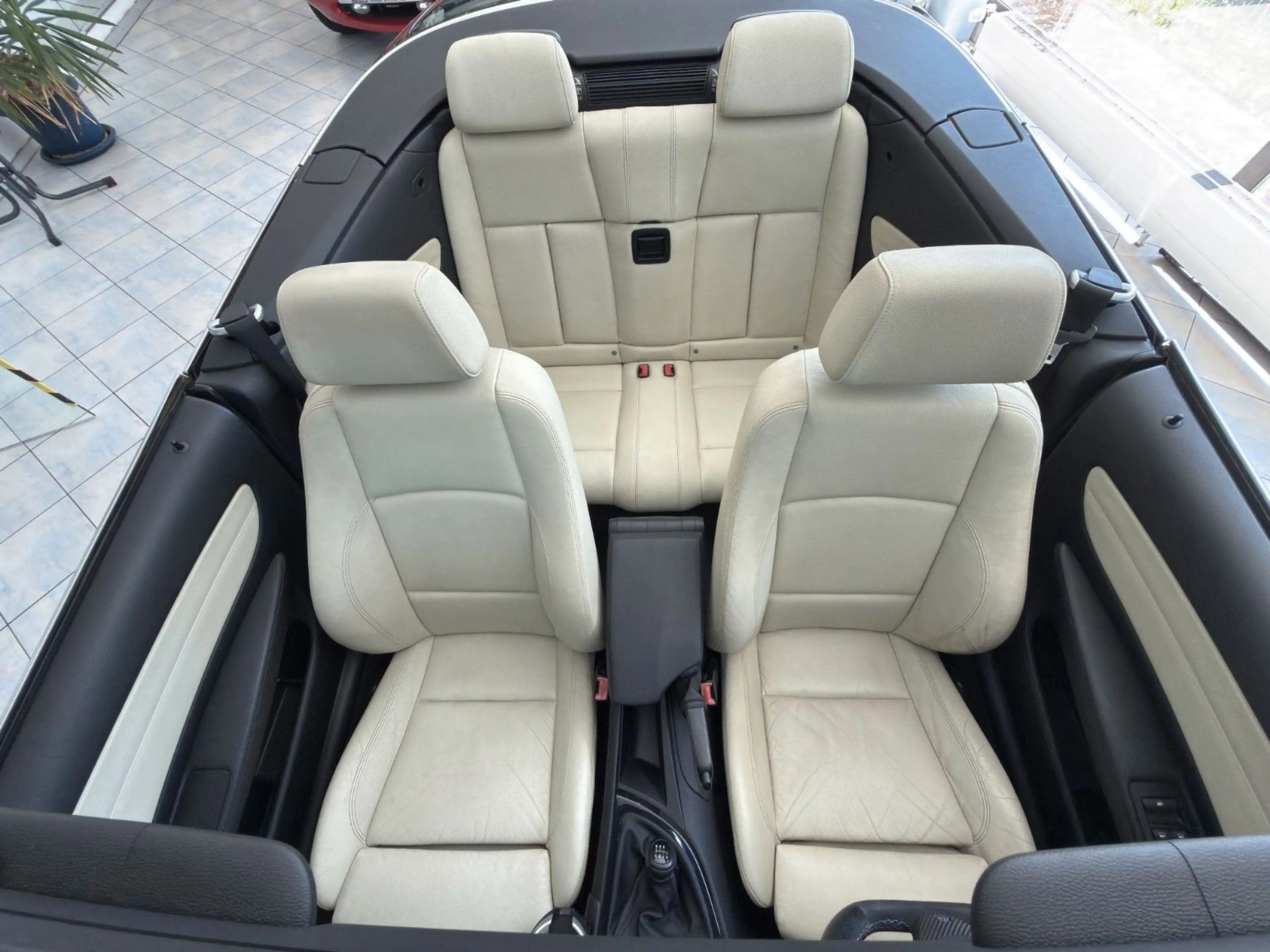 BMW 135 Cabrio*Leder*Xenon*M-Paket* — photo 14