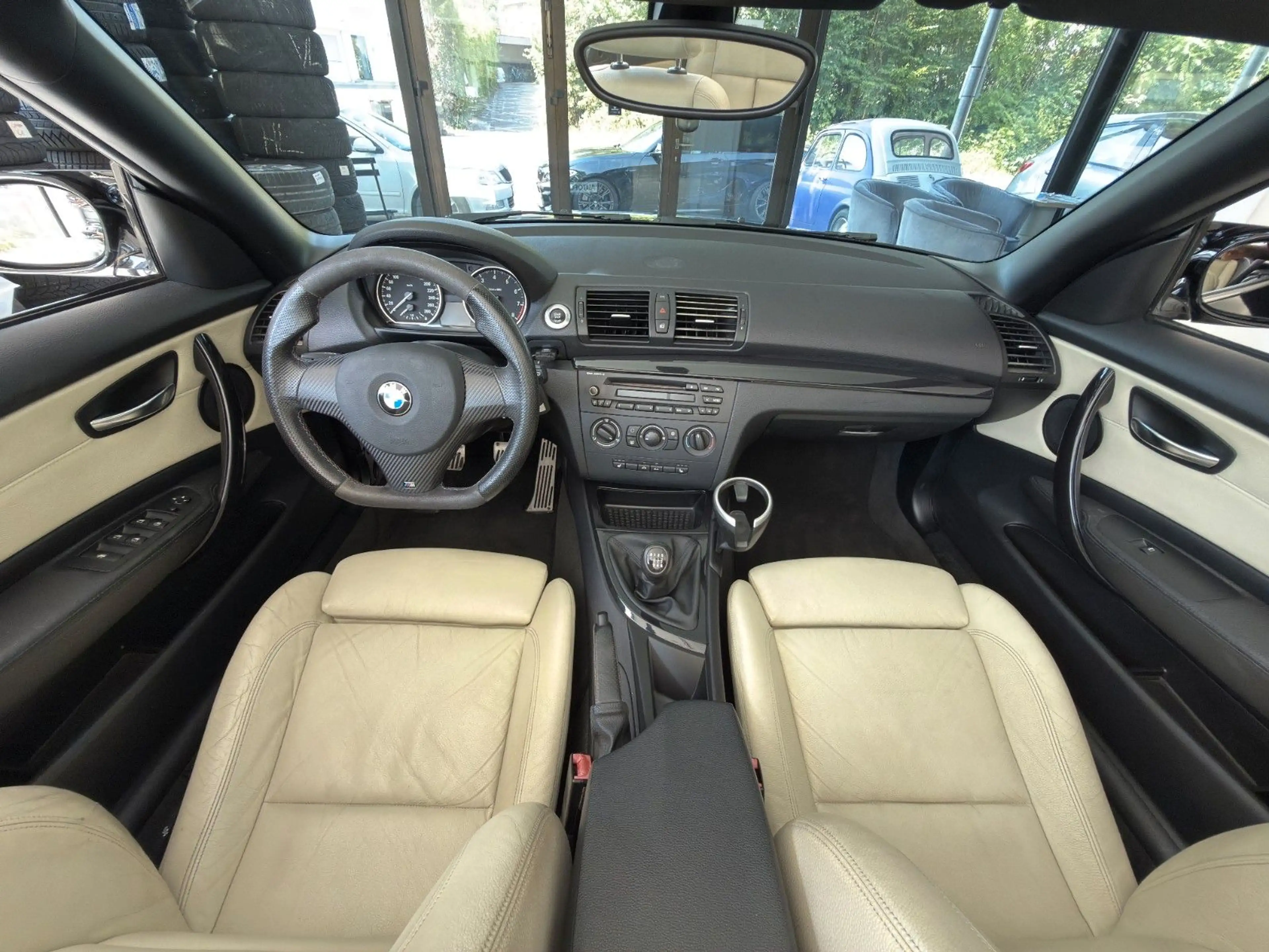 BMW 135 Cabrio*Leder*Xenon*M-Paket* — photo 16