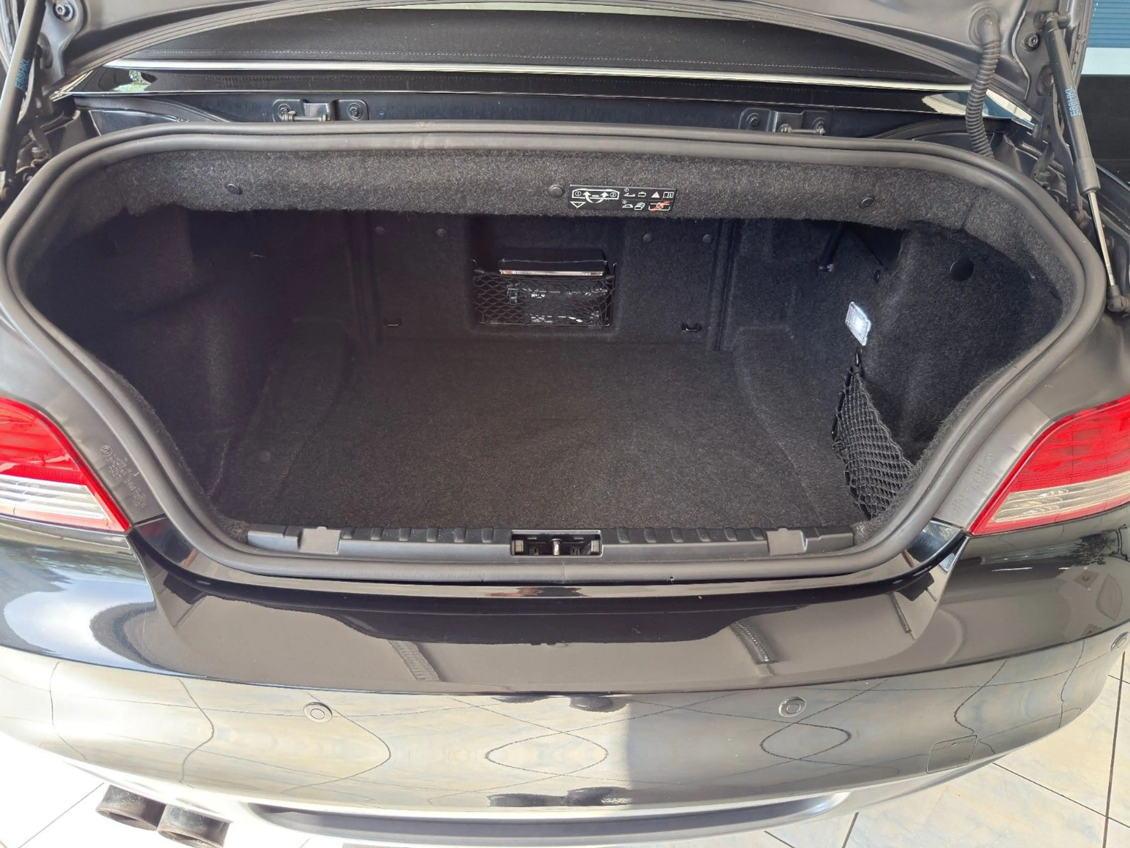 BMW 135 Cabrio*Leder*Xenon*M-Paket* — photo 15