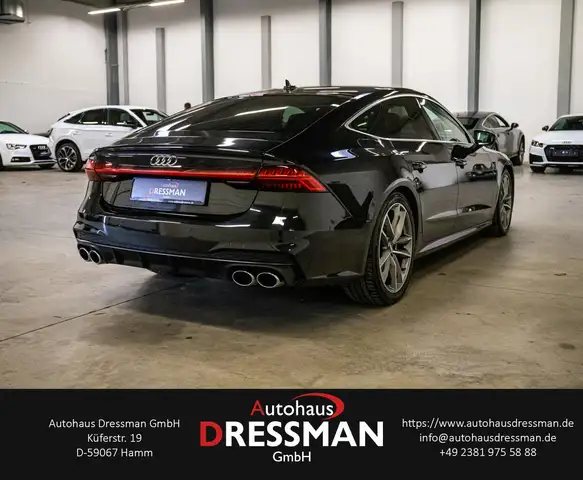 Audi S7 view 5
