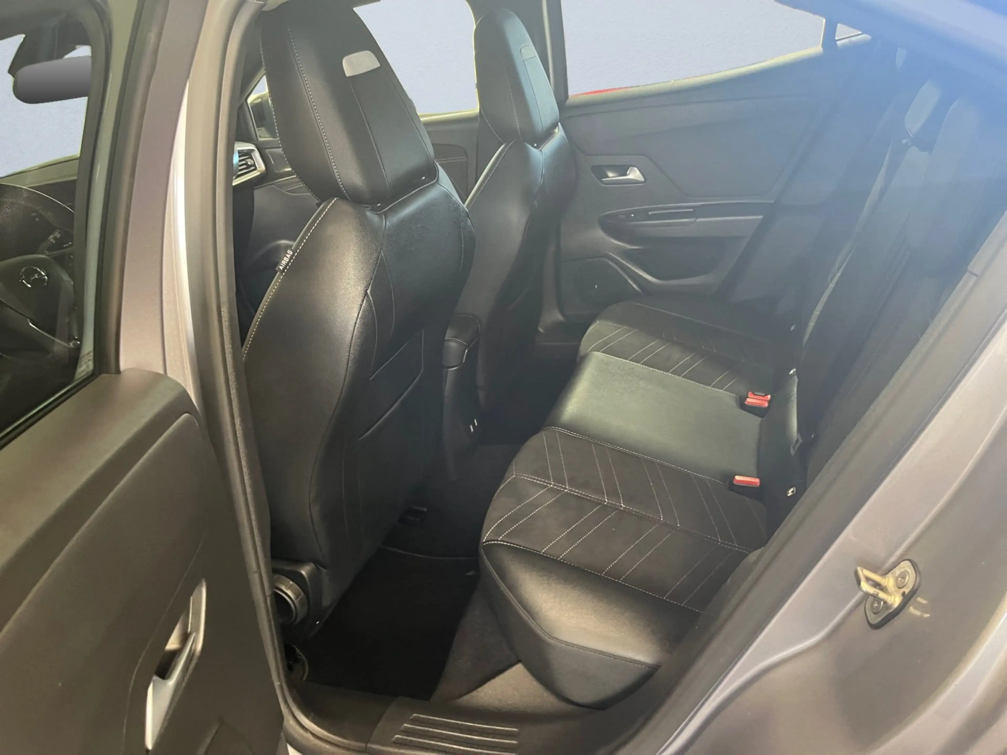 Opel Mokka-E Mokka e Ultimate ACC LED Navi SHZ Standh. Kam. — photo 7