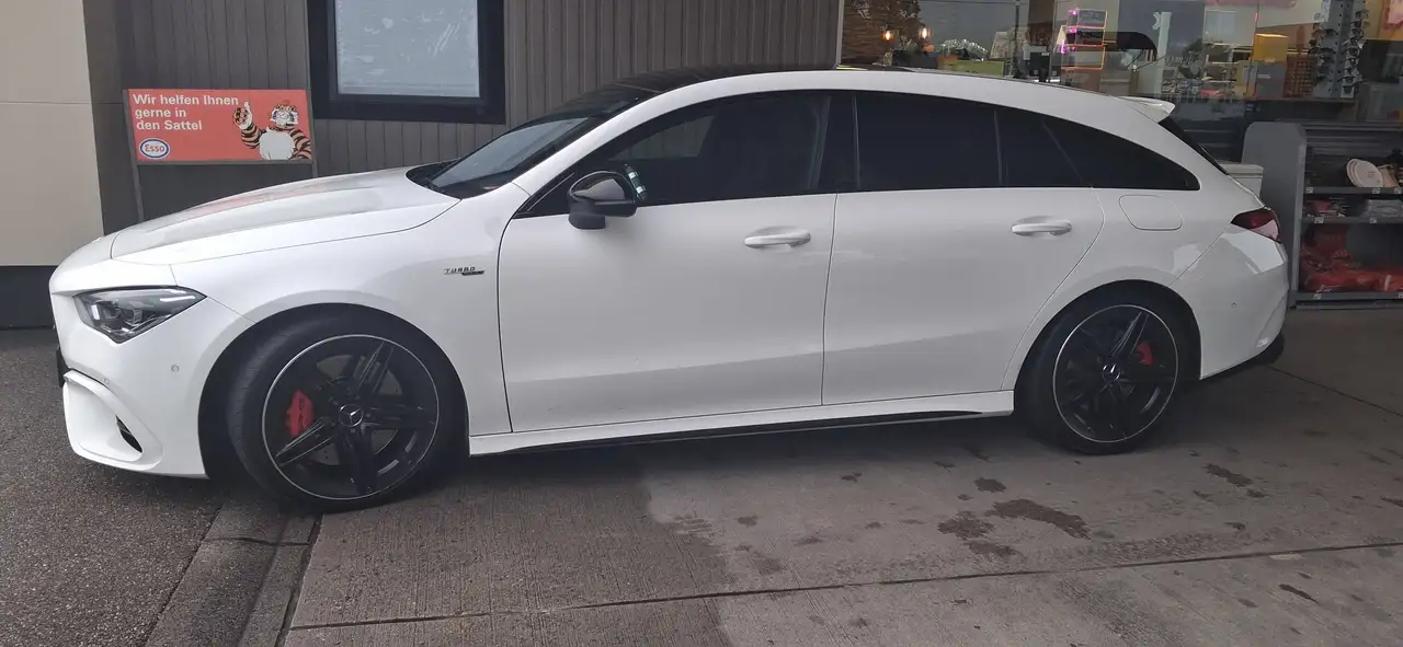 Mercedes-Benz CLA 45 AMG