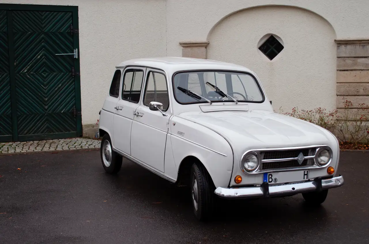 Renault R 4
