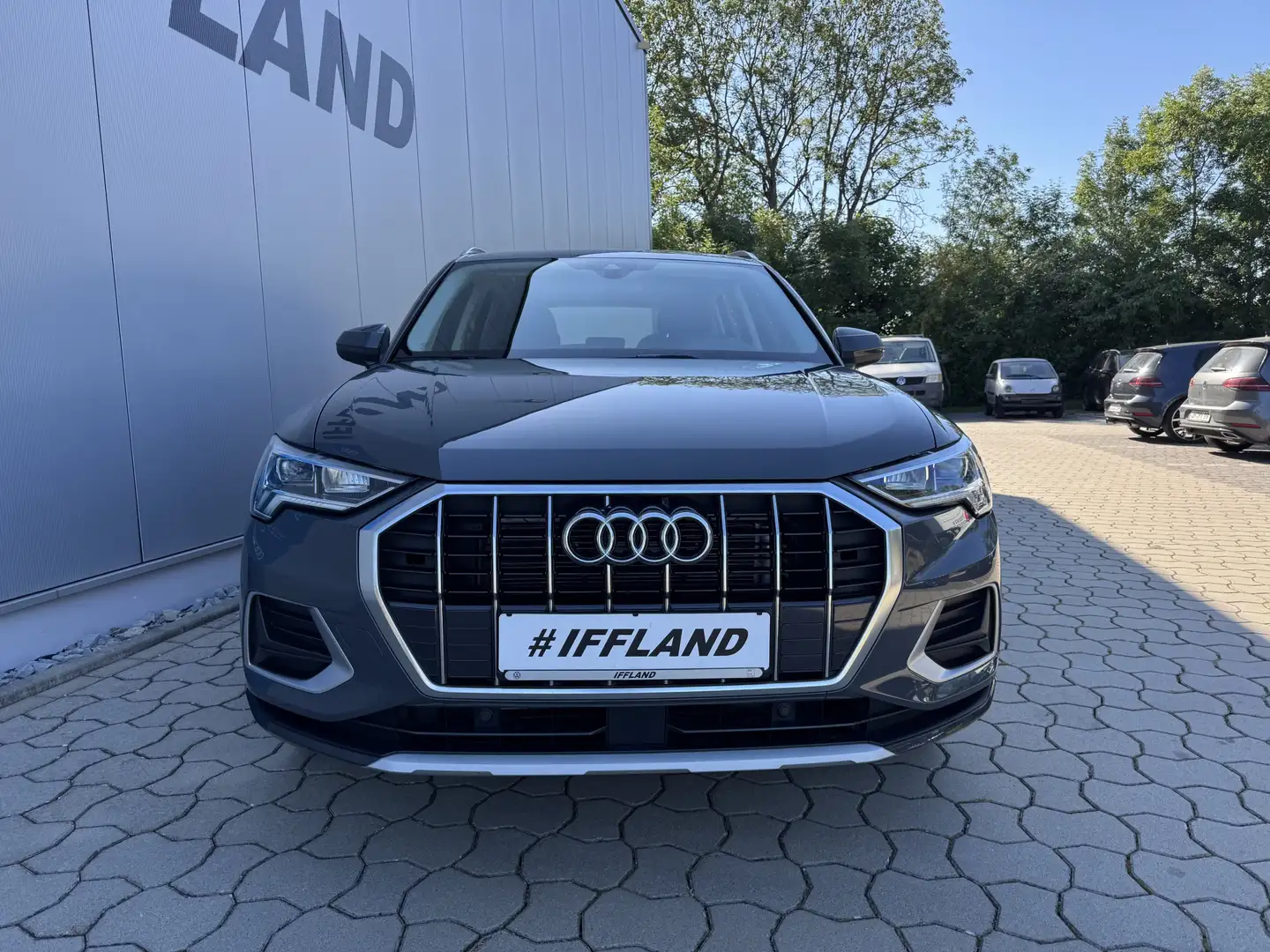 Audi Q3 35 TFSI advanced*DSG*LED*Navi Plus* Gris - 2