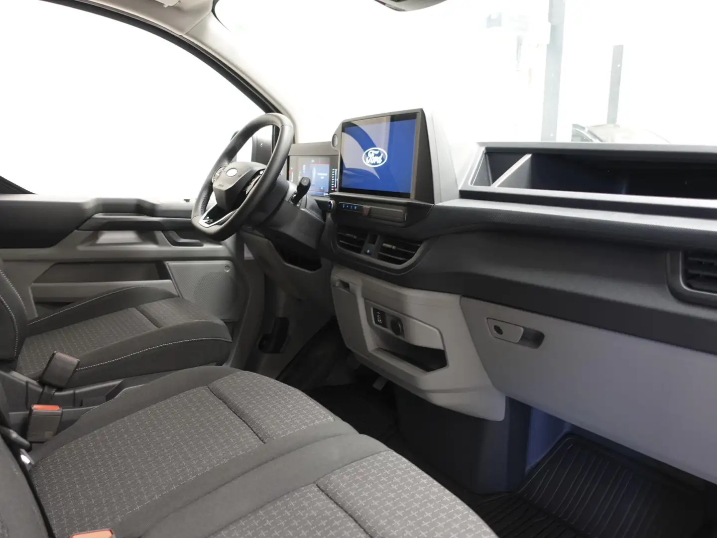 Ford Transit Custom 300 2.0 TDCI L2H1 Trend Automaat Airco Navi Cruise Grijs - 2