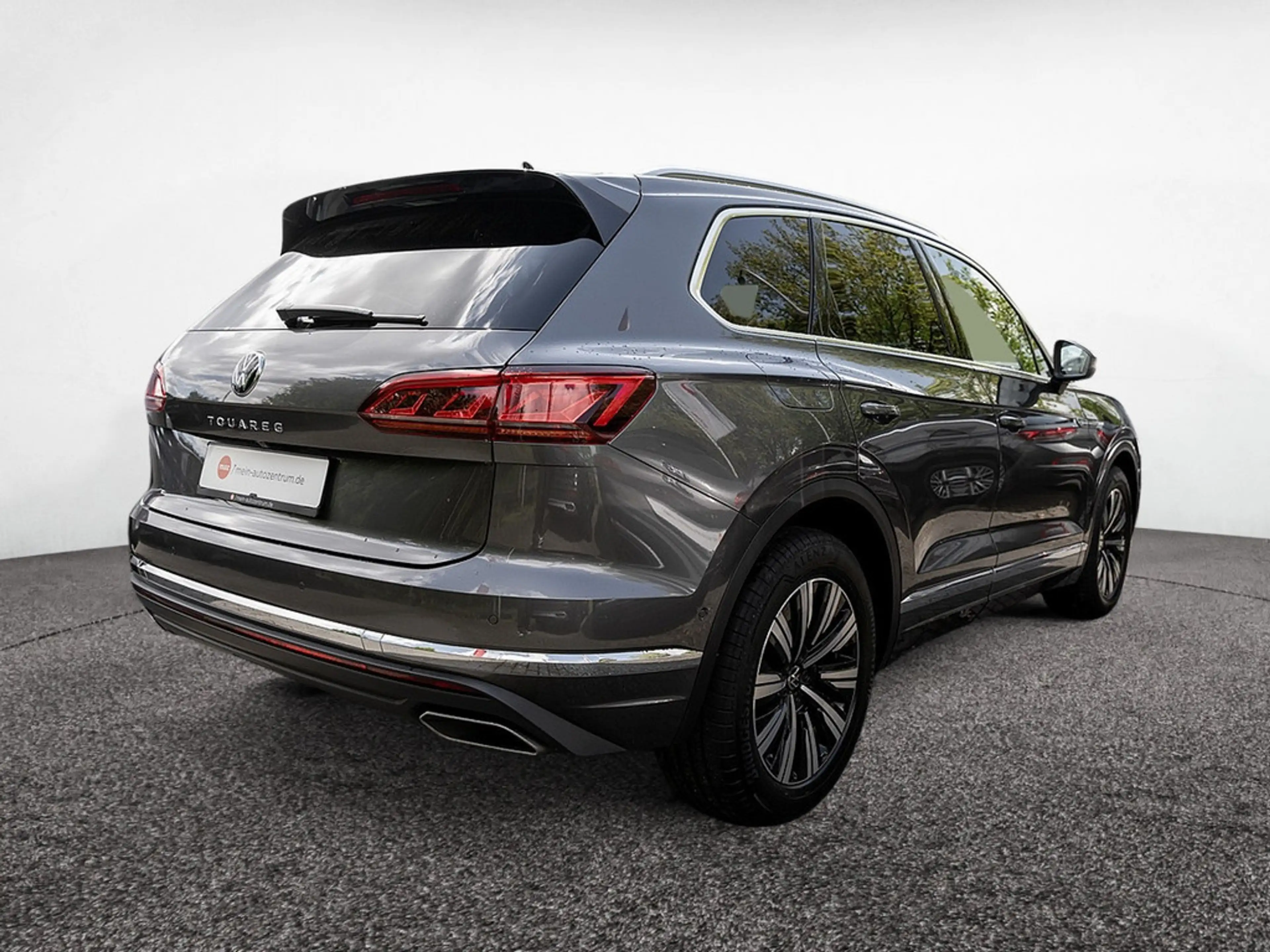 Volkswagen Touareg 3.0 TDI 4M AHK KAM MATRIX ACC NAVI — photo 4