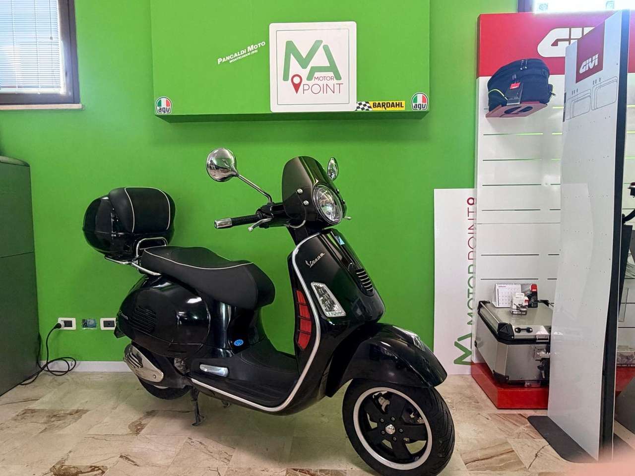 Vespa GTS 300
