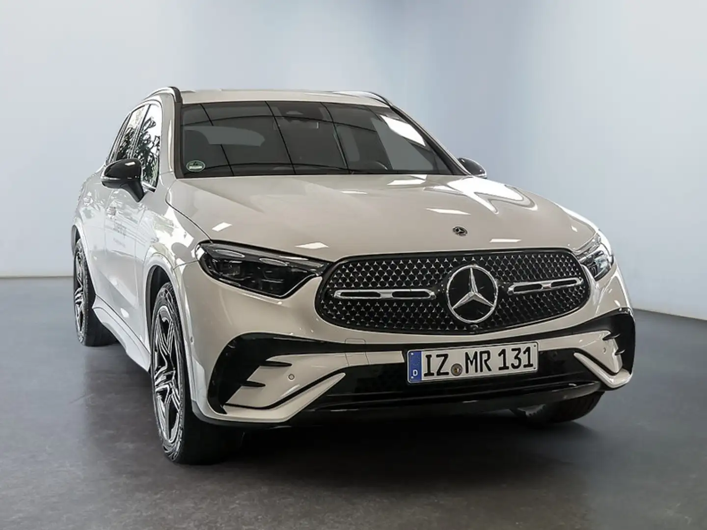 Mercedes-Benz GLC 220 d 4M AMG NIGHT SPUR AHK 360 PDC MEMO Weiß - 1