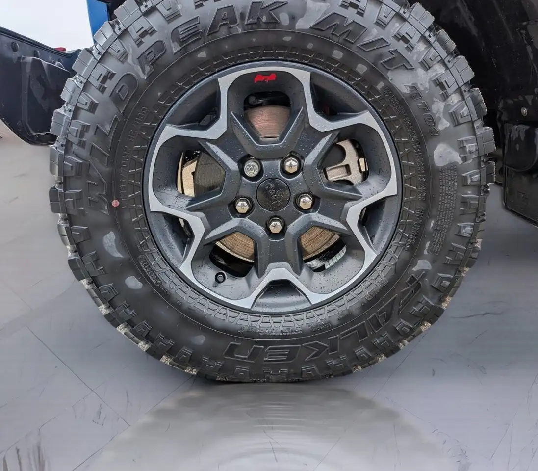 Jeep Gladiator снимка Jeep Gladiator