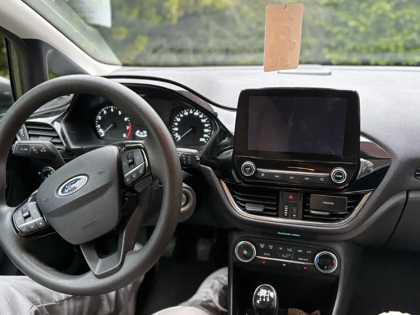 Ford Fiesta Fiesta 1.1 TREND Grau - 2