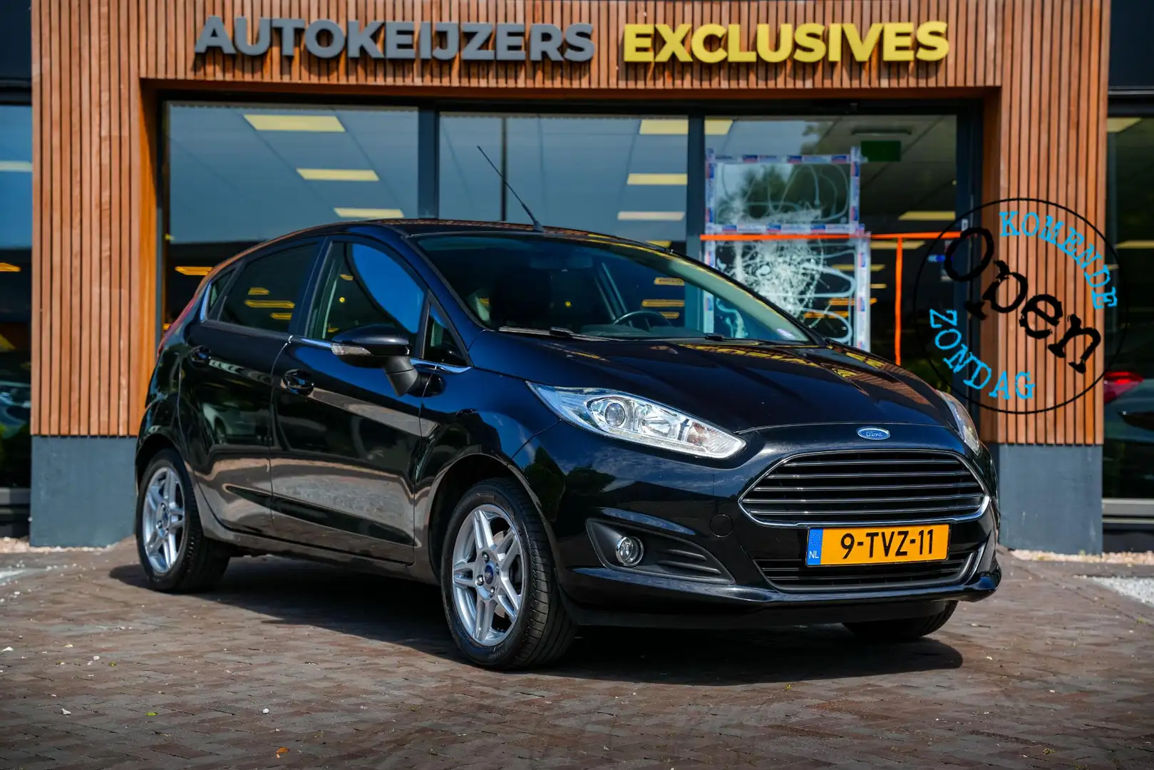 Ford Fiesta 1.0 Titanium Airco Navigatie Cruise 5 Deurs Zwart - 1
