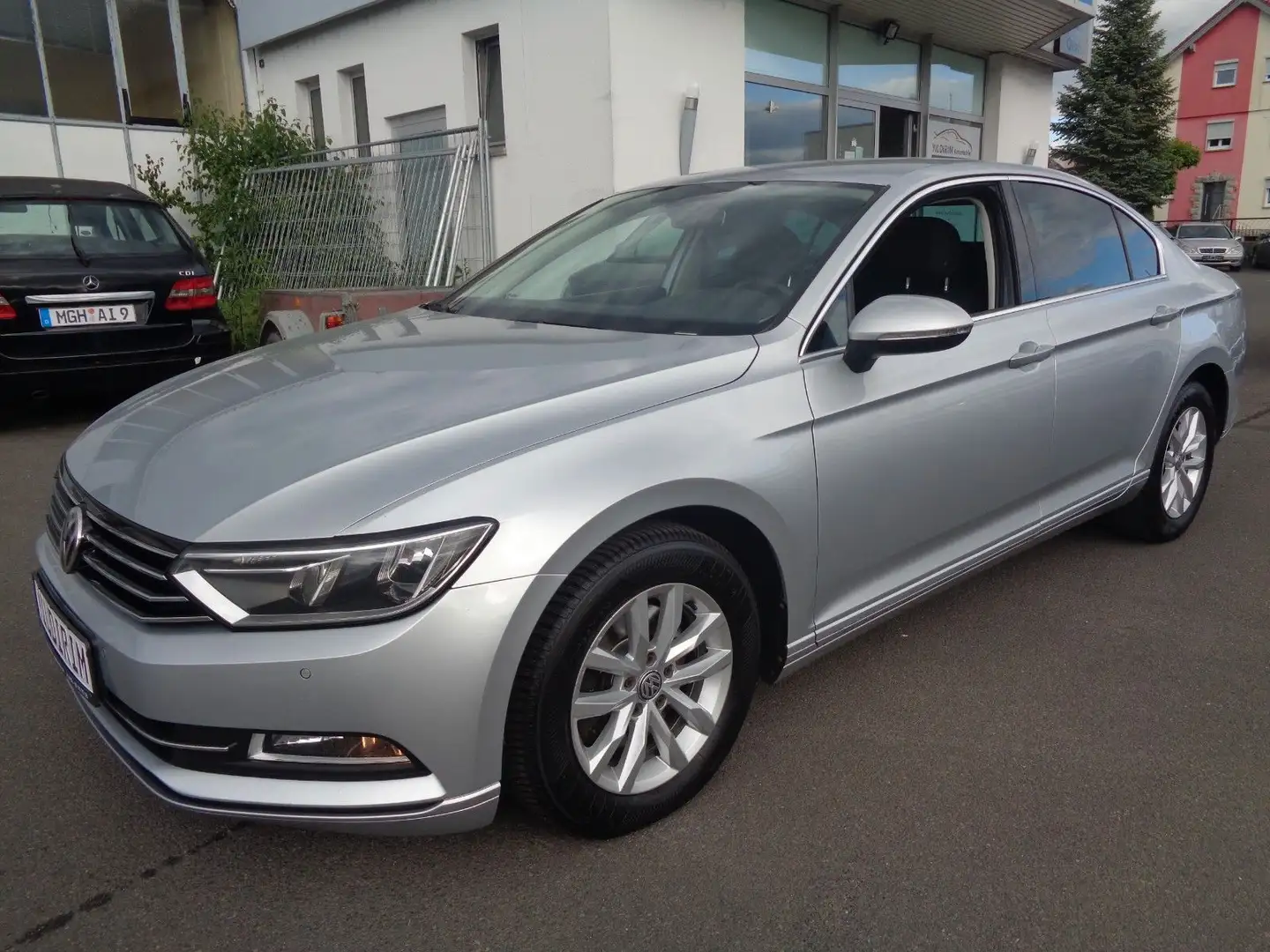 Volkswagen Passat 2.0TDI  Comfortline **2.HAND** ~TOP Zilver - 1