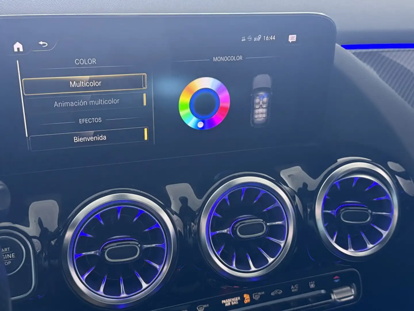 Mercedes-Benz GLA 250 250e Rojo - 2