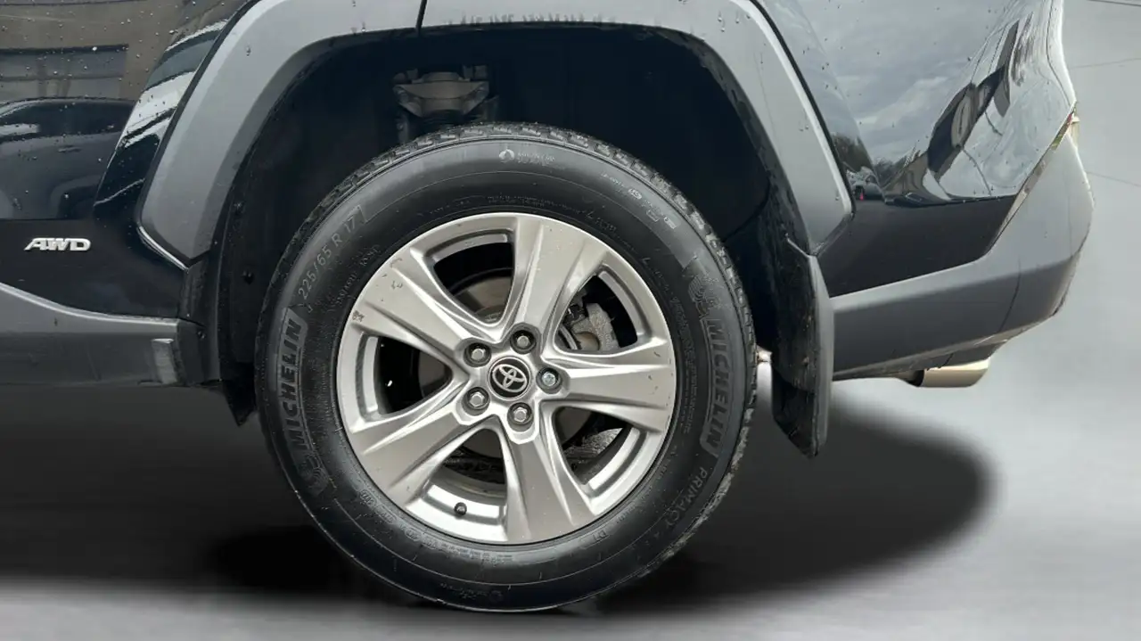 Toyota RAV 4 снимка Toyota RAV 4