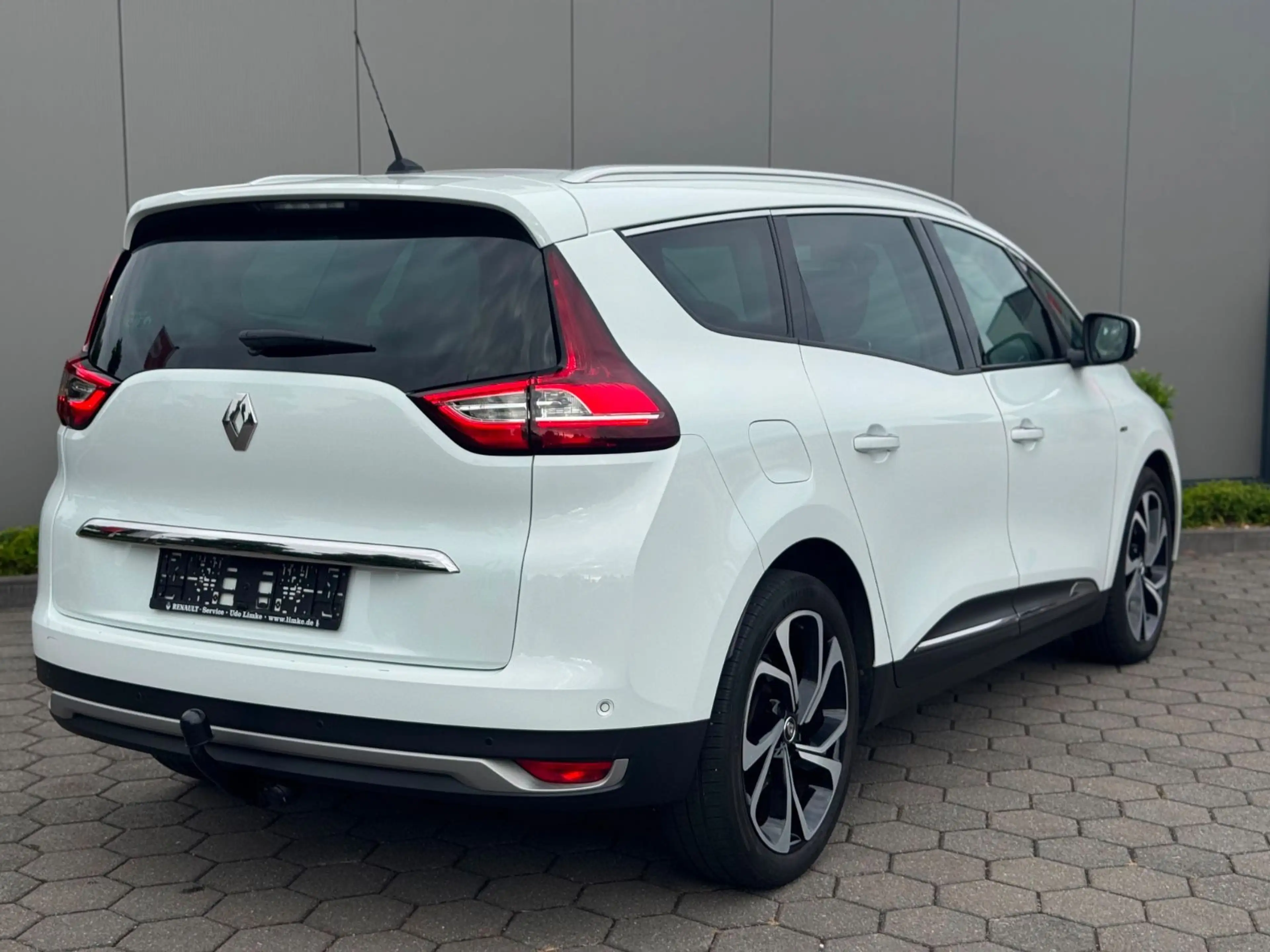 Renault Scenic IV Grand BOSE Edition Automalik Pano AHK — photo 8