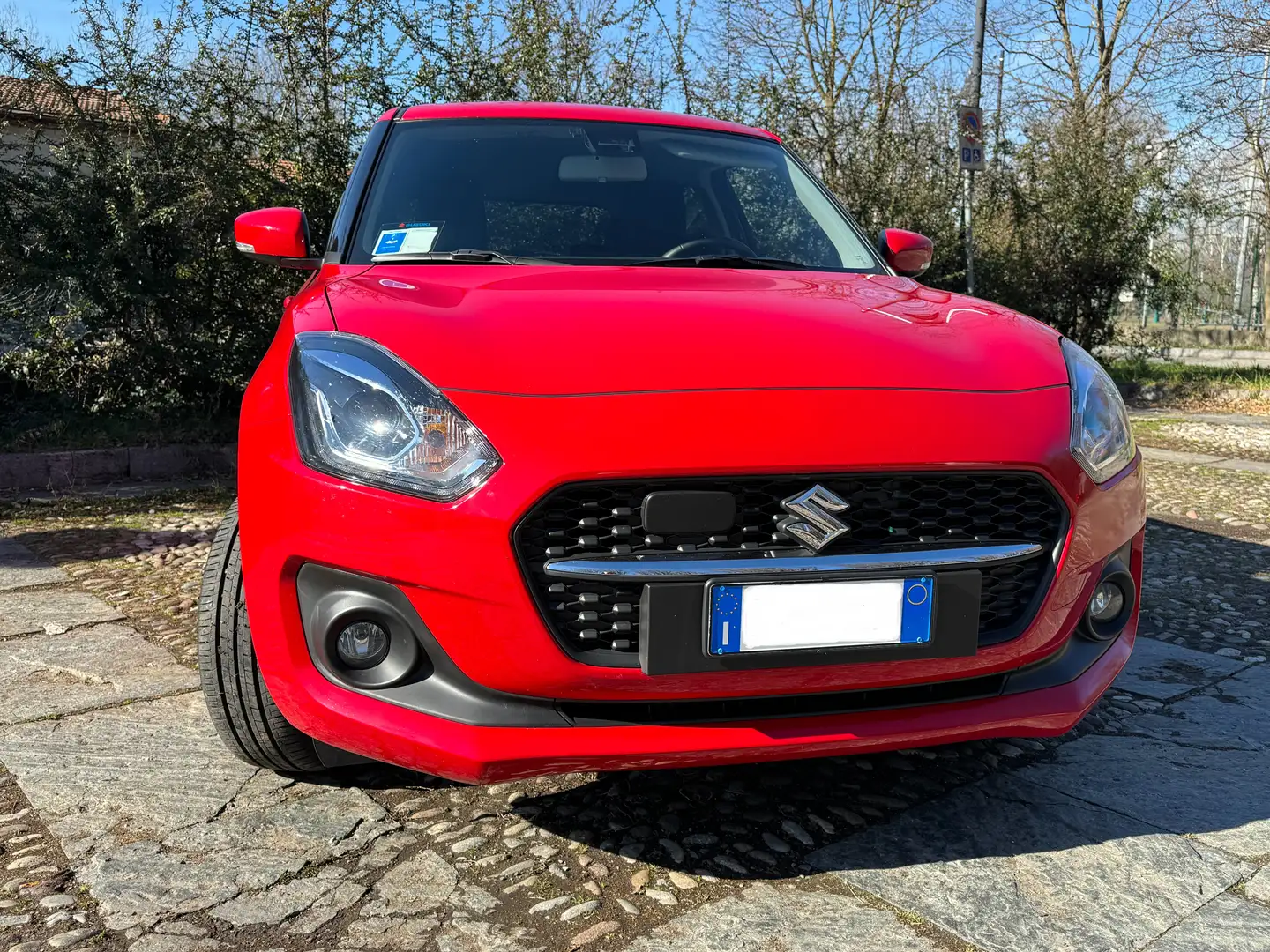 Suzuki Swift Swift 1.2 Top Hybrid 4wd AllGrip Rosso - 2