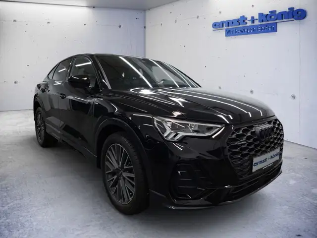 Audi Q3 view 2