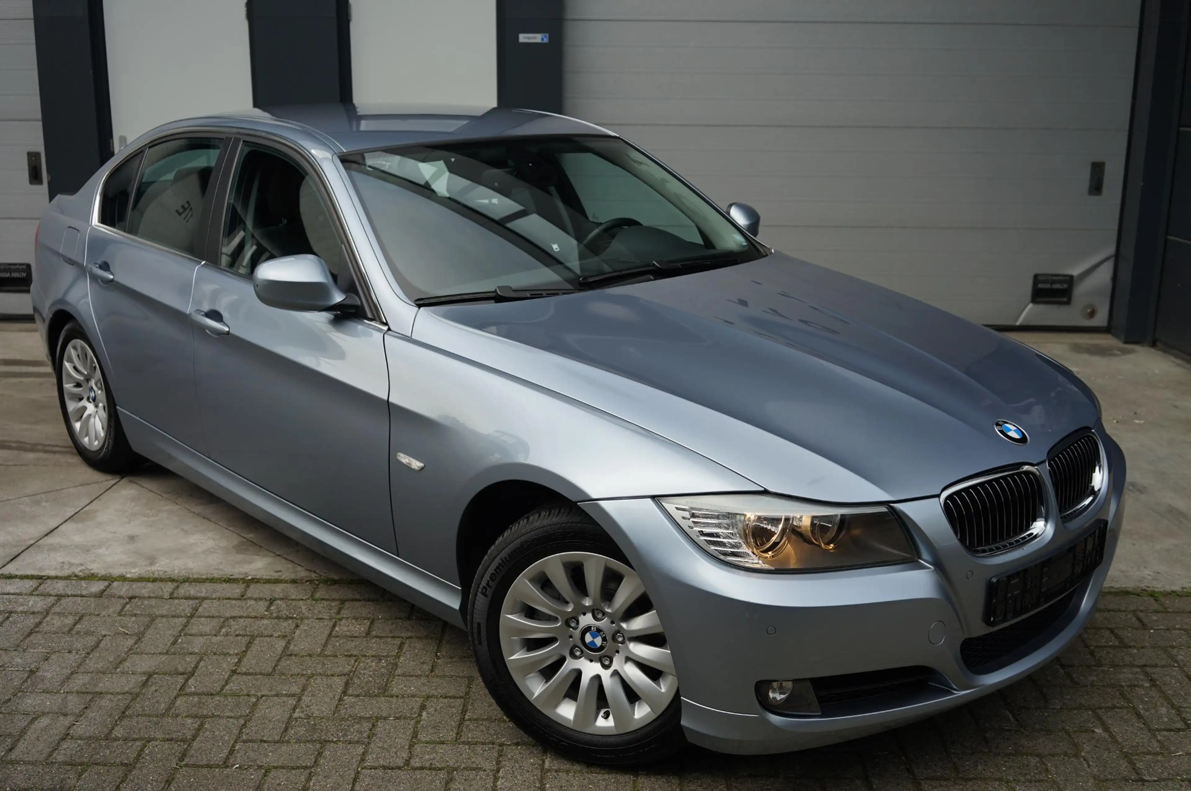 BMW 325 3-serie 325xi — photo 15