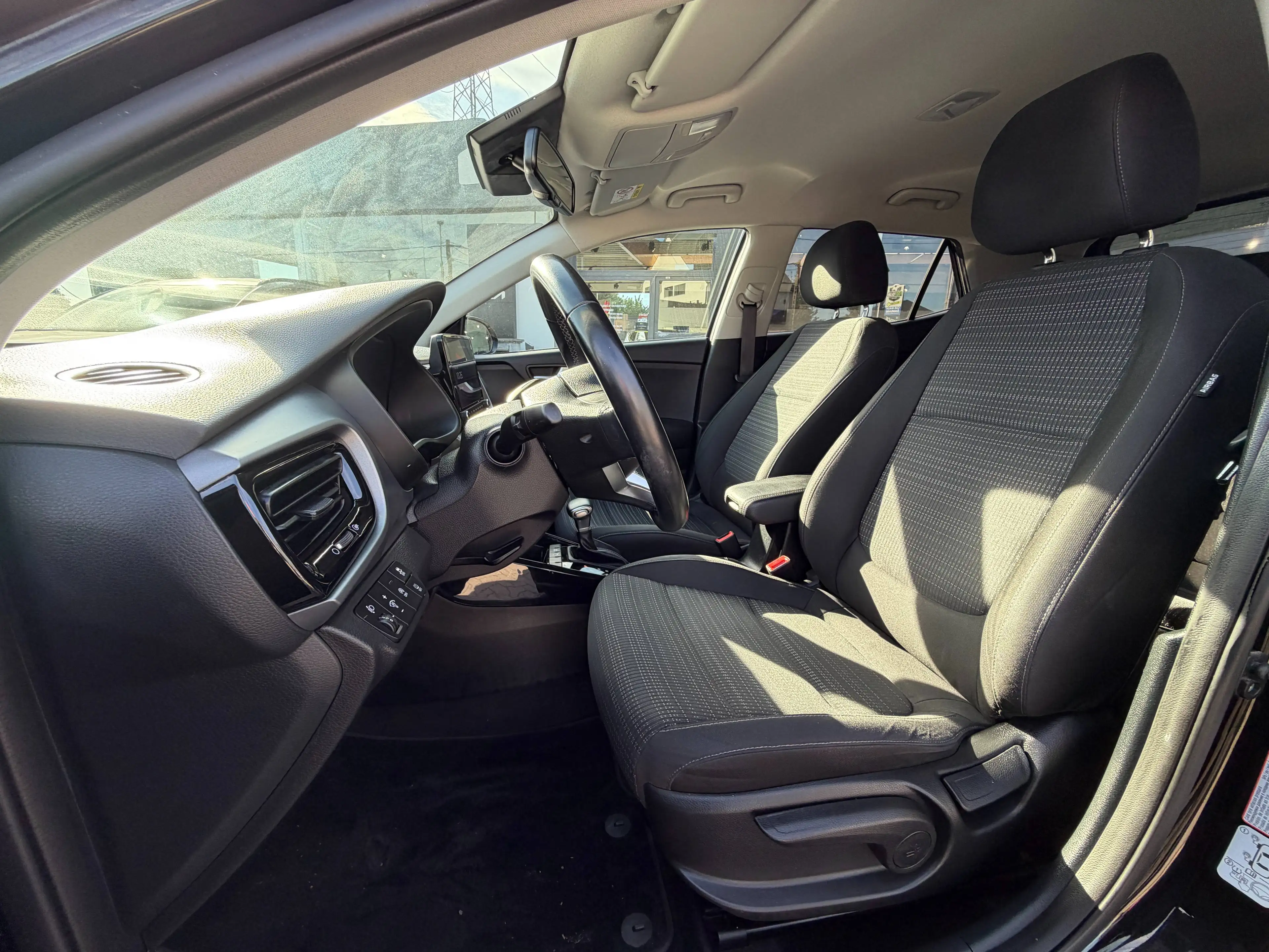 Kia Stonic Stonic 1.0 T Pulse ISG DCT ** CLIM ** NAVI ** CAMERA ** CAR-PLAY ** GARANTIE 2030 — photo 9