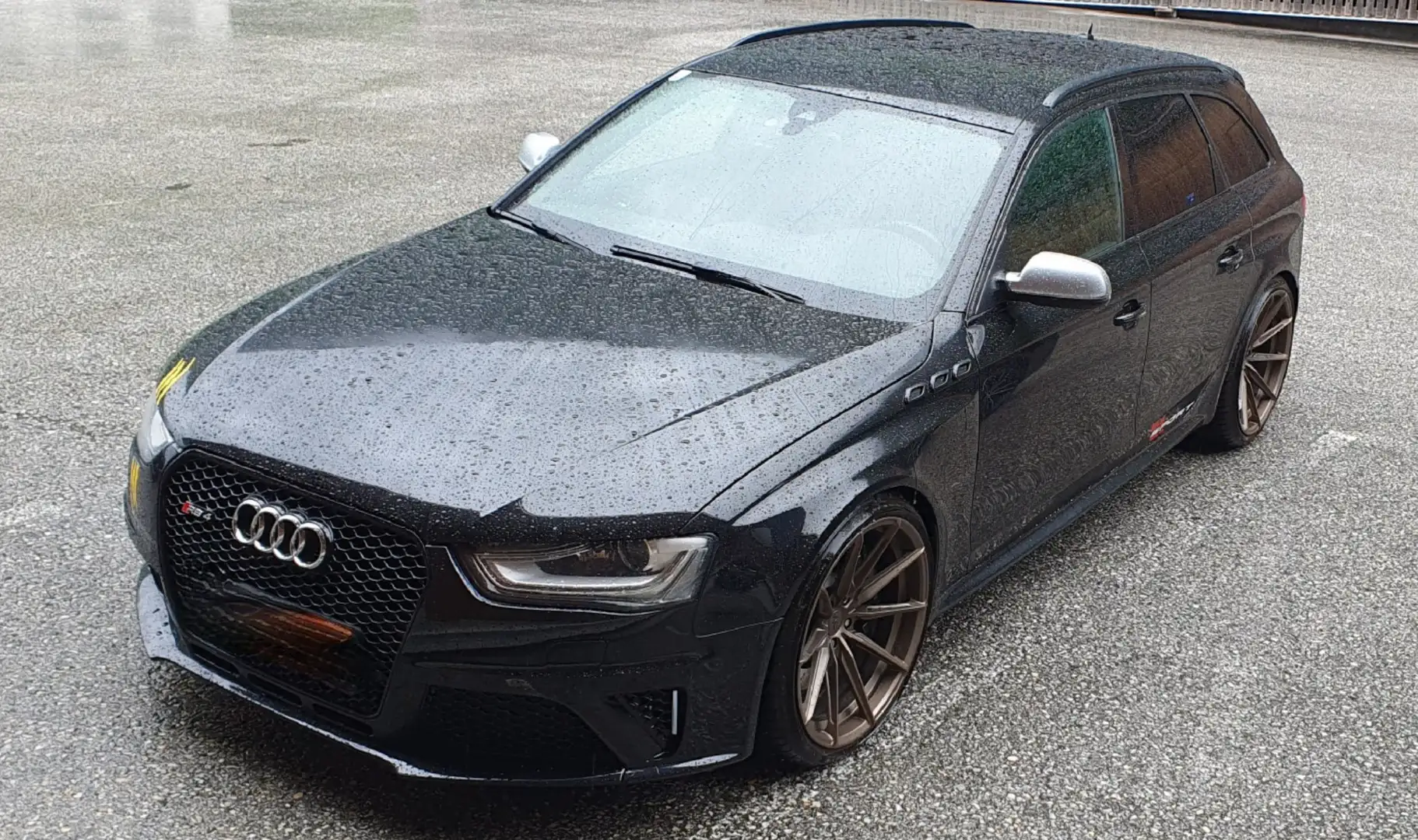 Audi RS4 Avant S tronic - 1