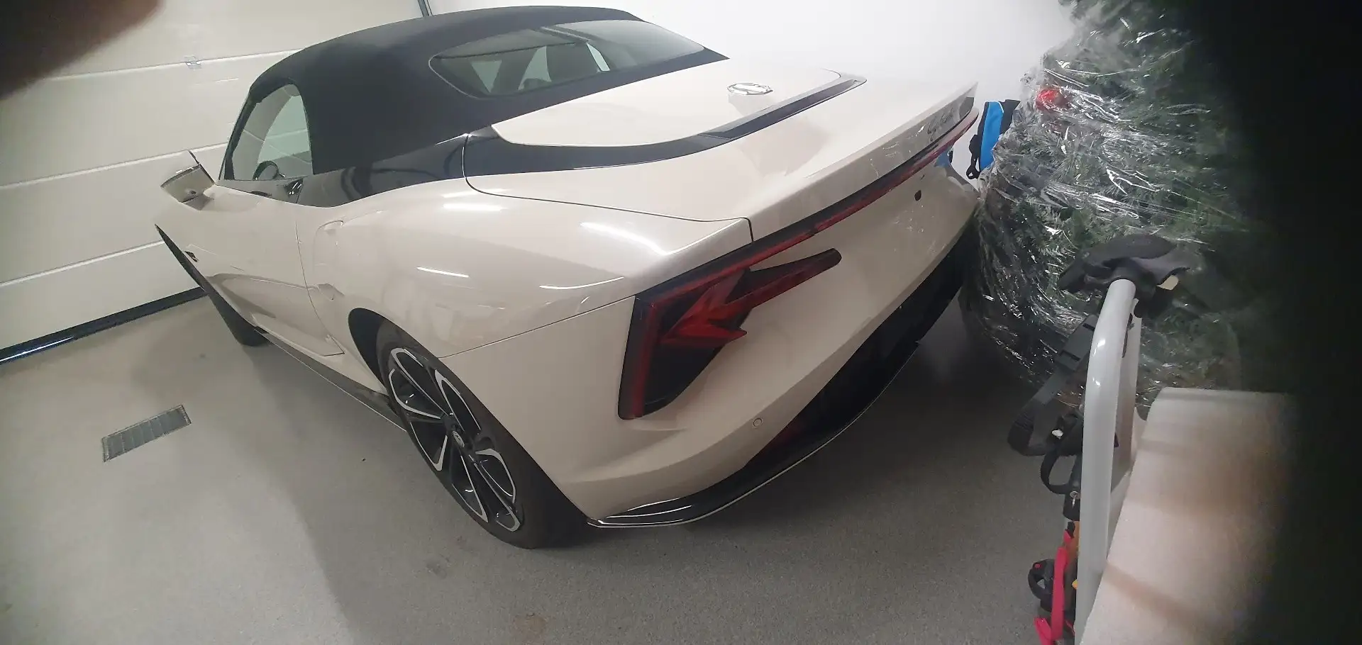 MG Cyberster 77kWh GT - 2